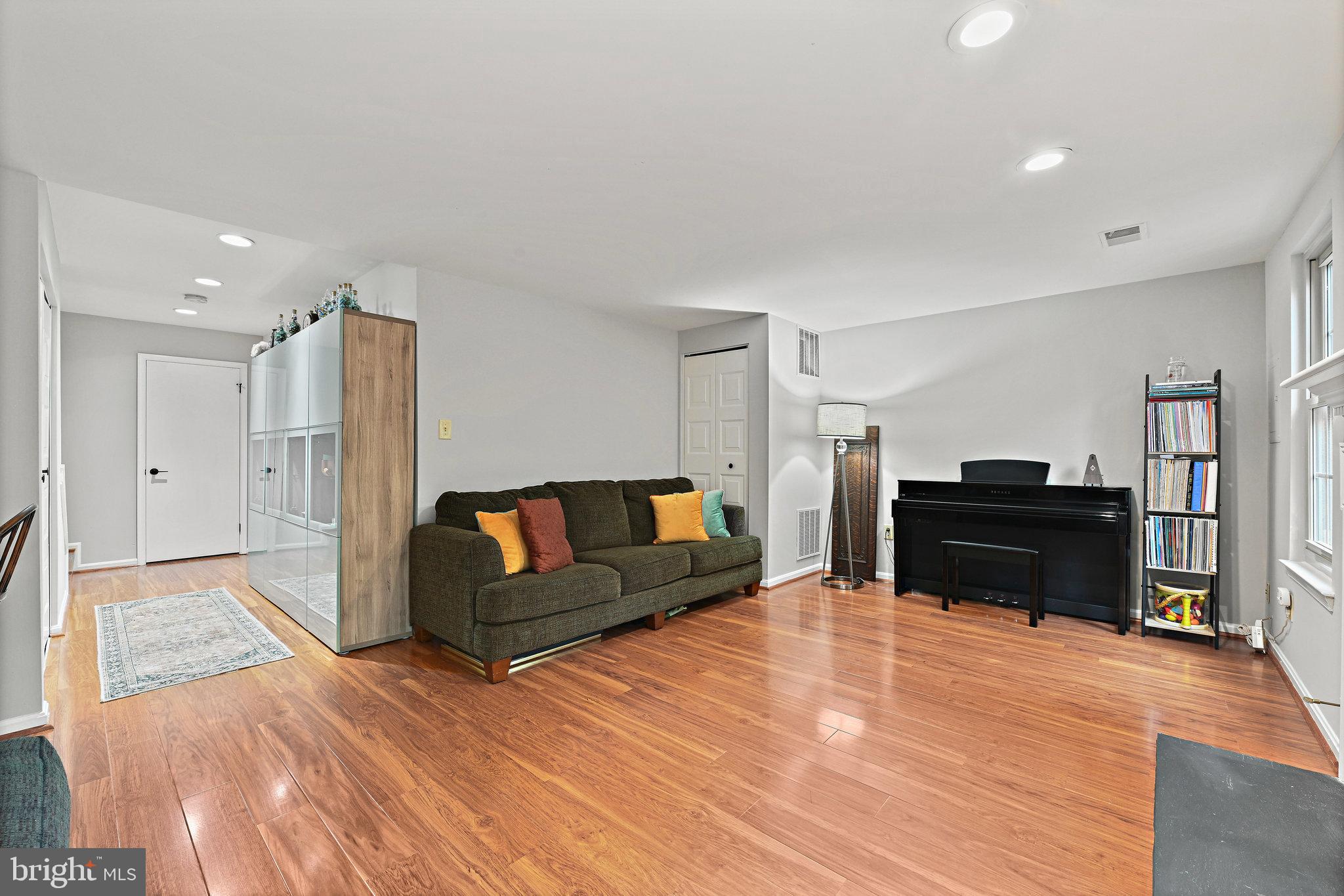 DAVENTRY - Residential