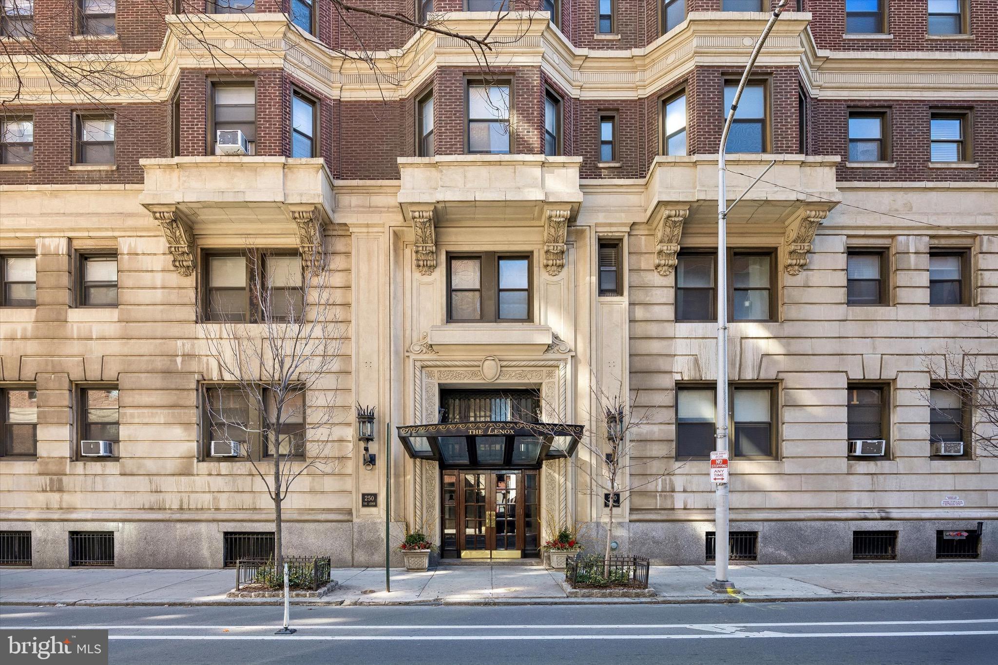 WASHINGTON SQ WEST - Residential