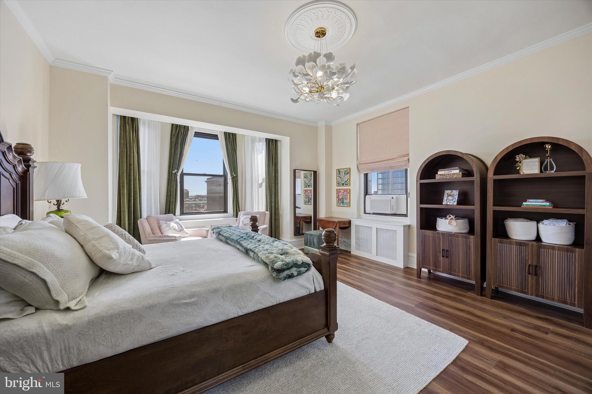 WASHINGTON SQ WEST - Residential