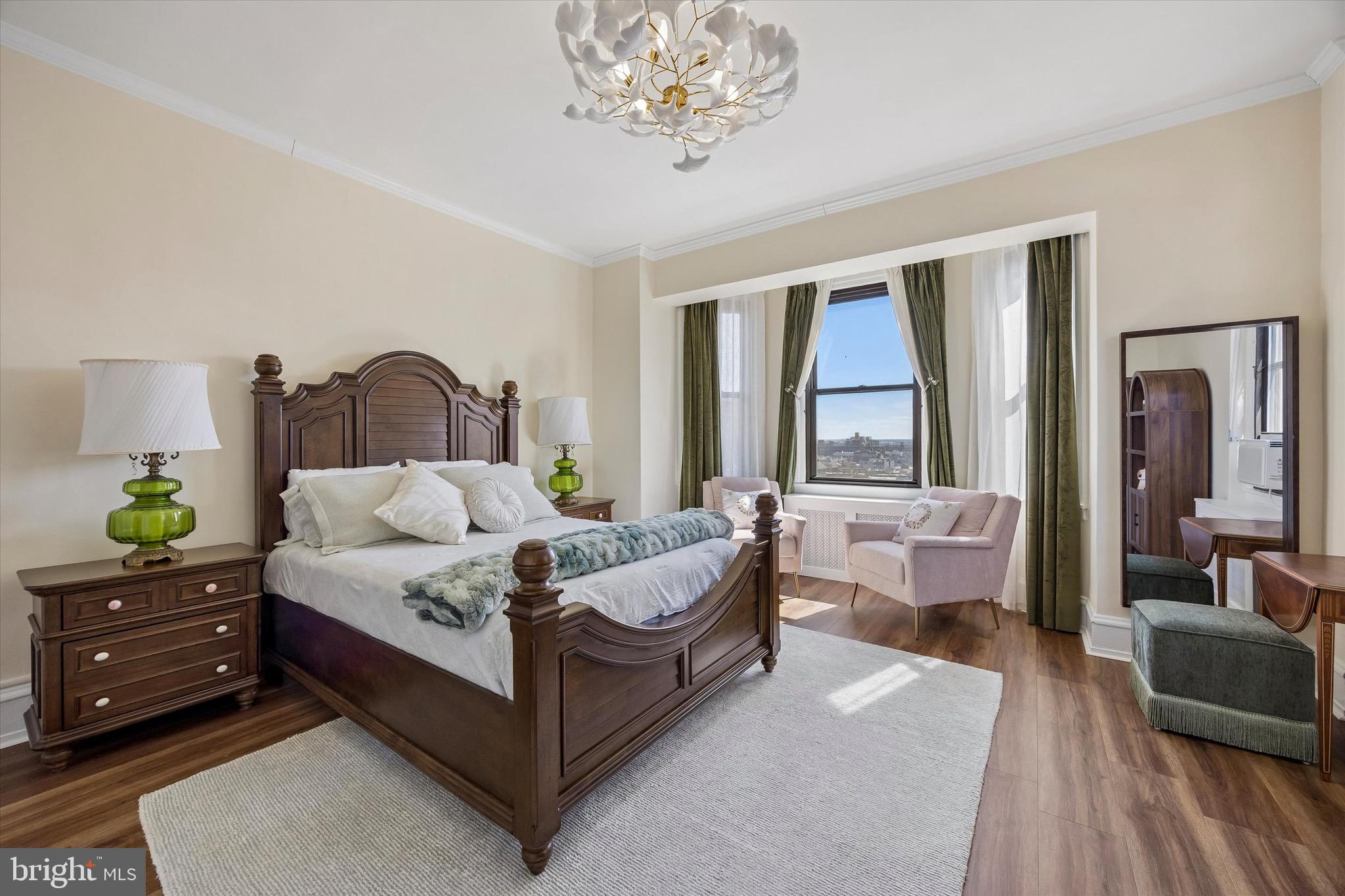 WASHINGTON SQ WEST - Residential