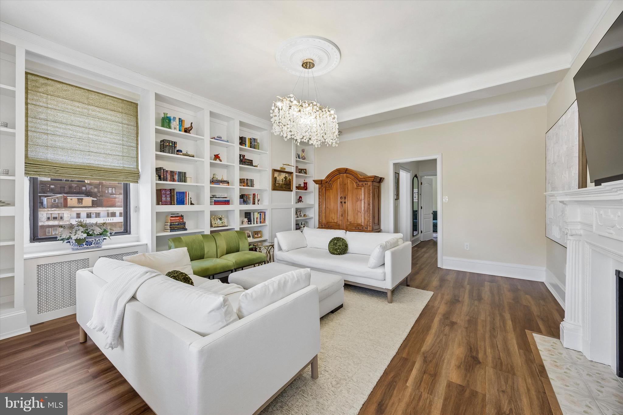 WASHINGTON SQ WEST - Residential