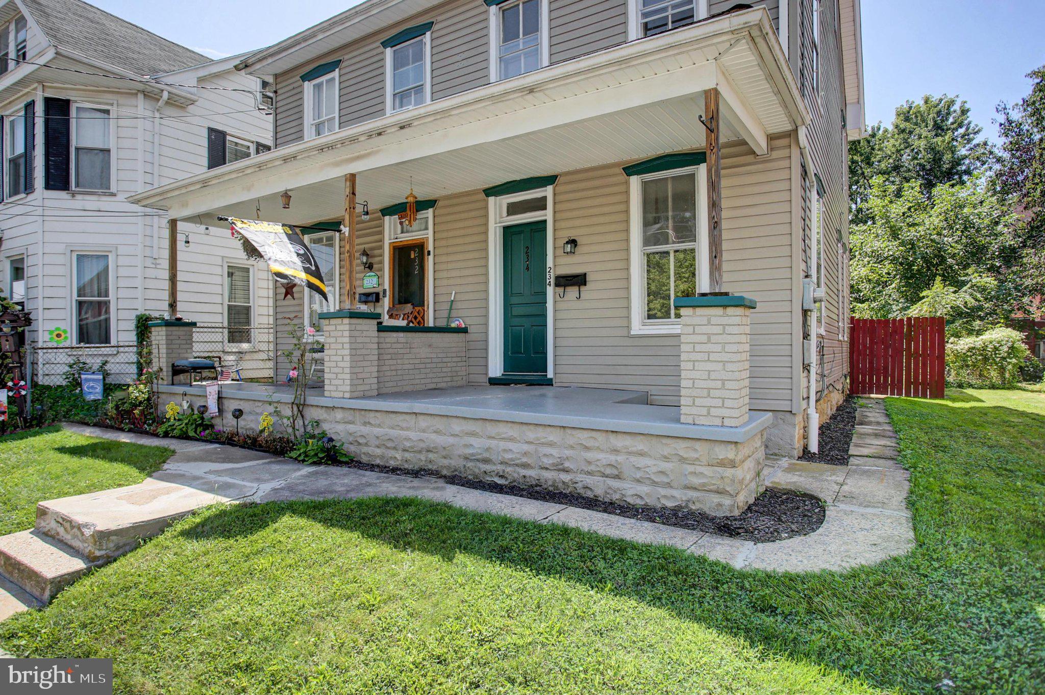 232 W W SECOND STREET