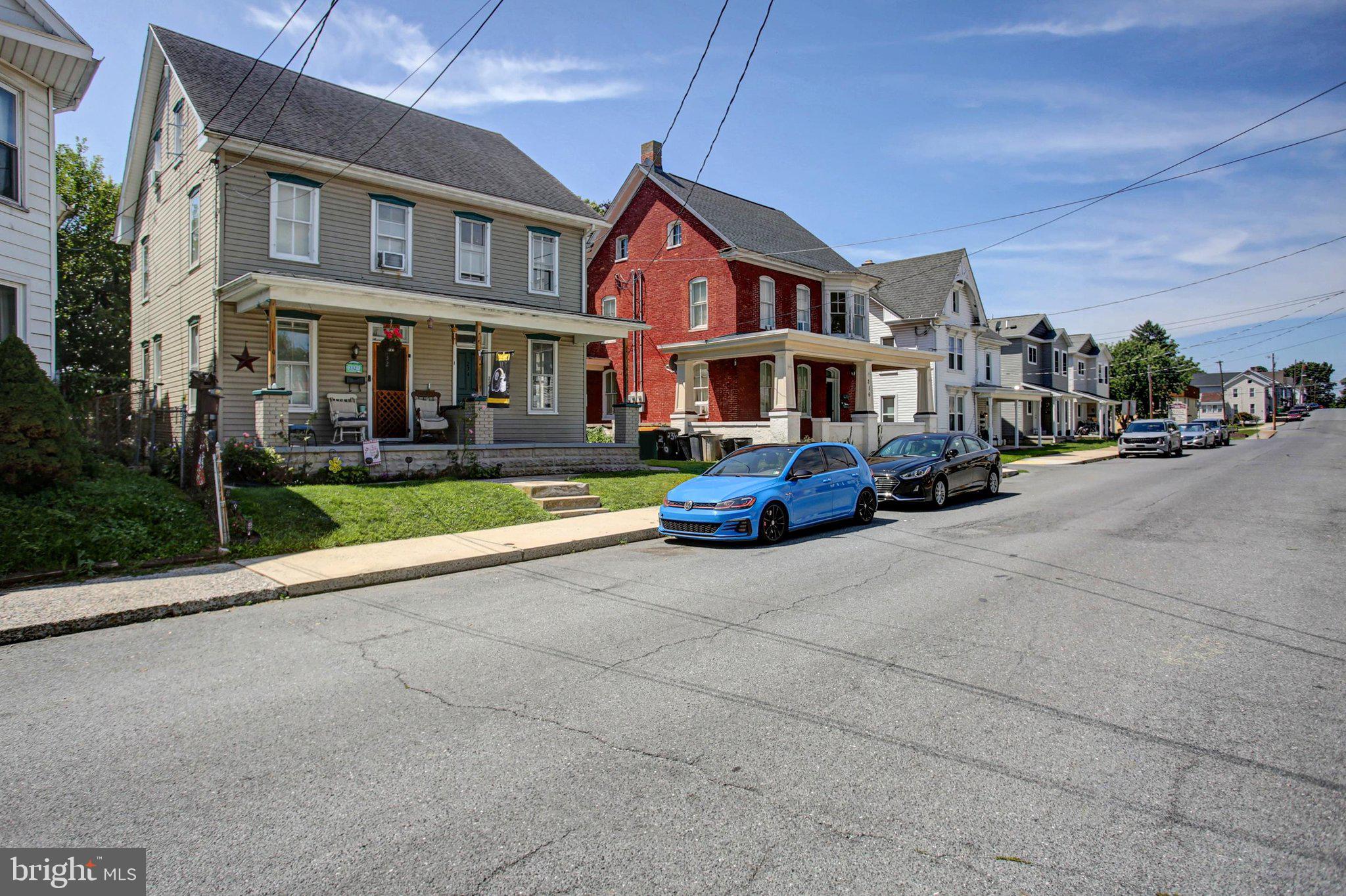 232 W W SECOND STREET