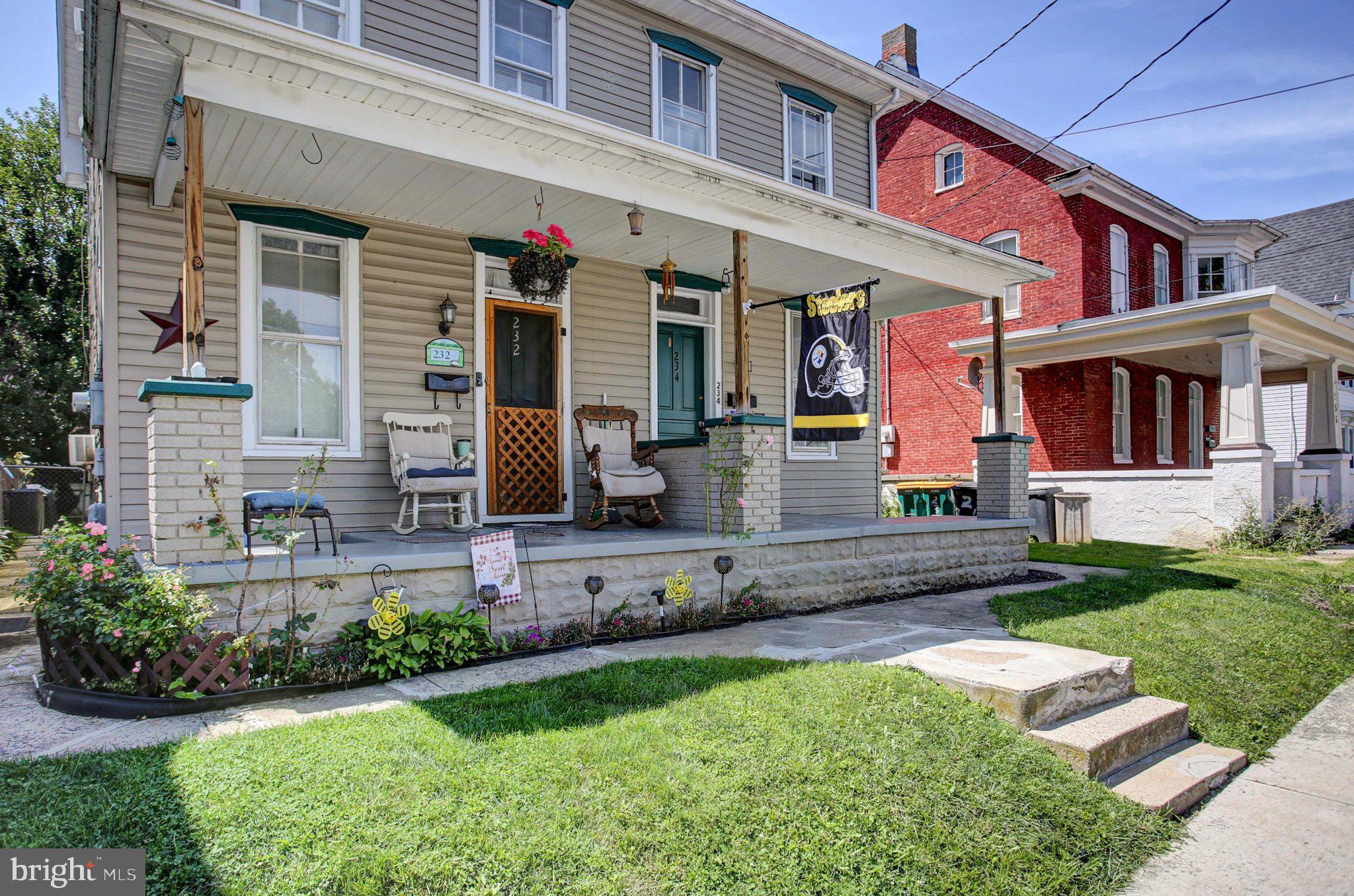 232 W W SECOND STREET