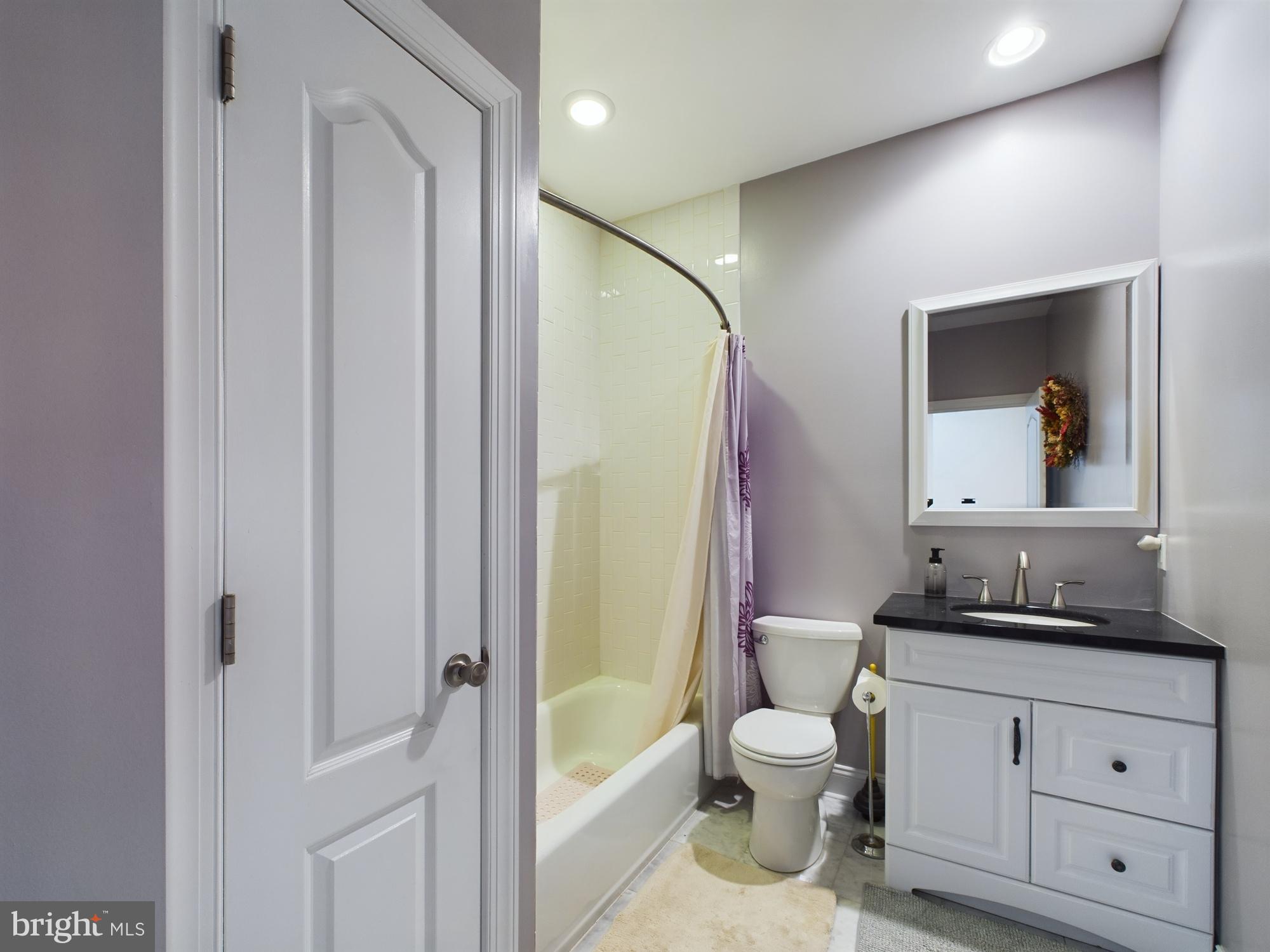 EAST PASSYUNK CROSSING - Residential Lease