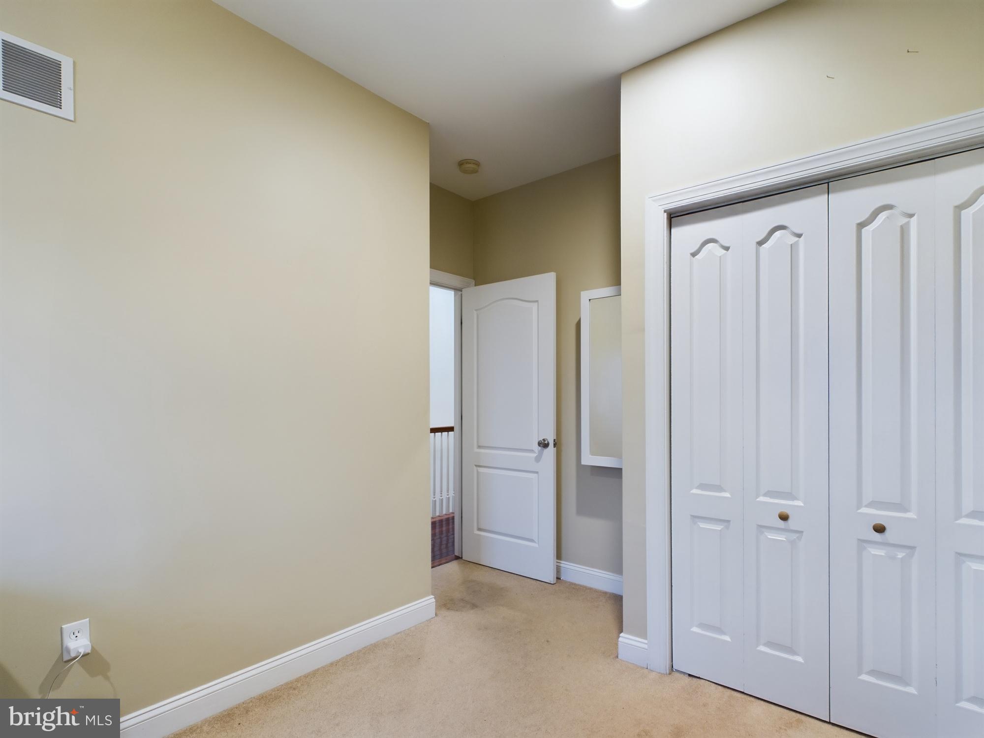 EAST PASSYUNK CROSSING - Residential Lease