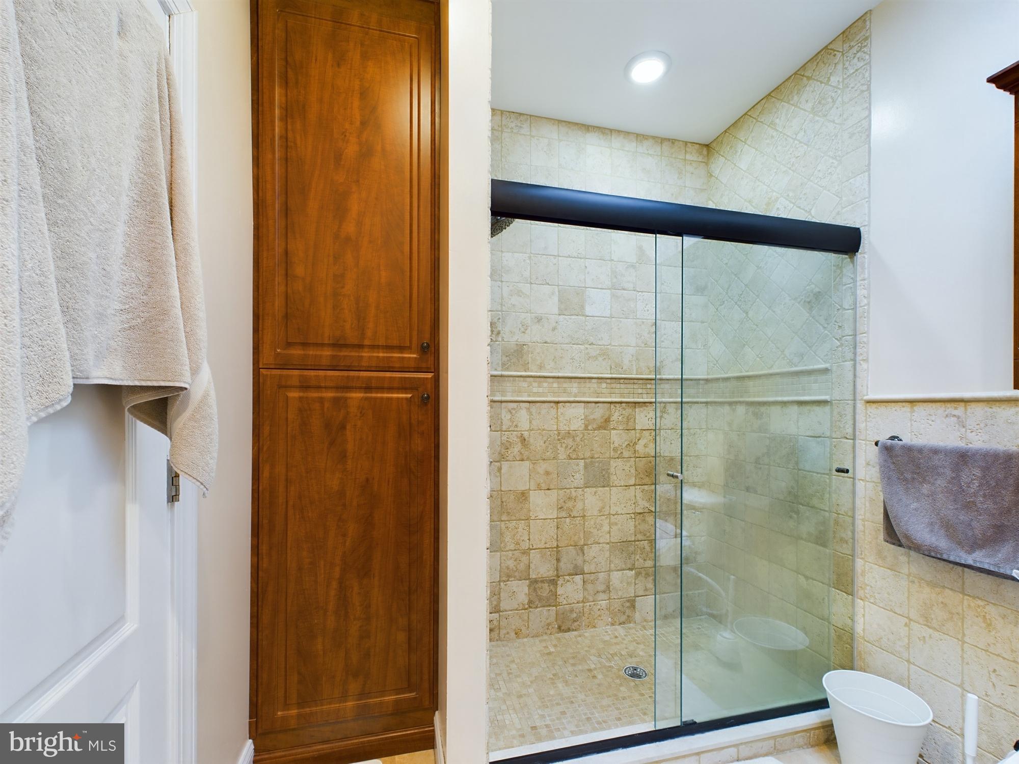 EAST PASSYUNK CROSSING - Residential Lease