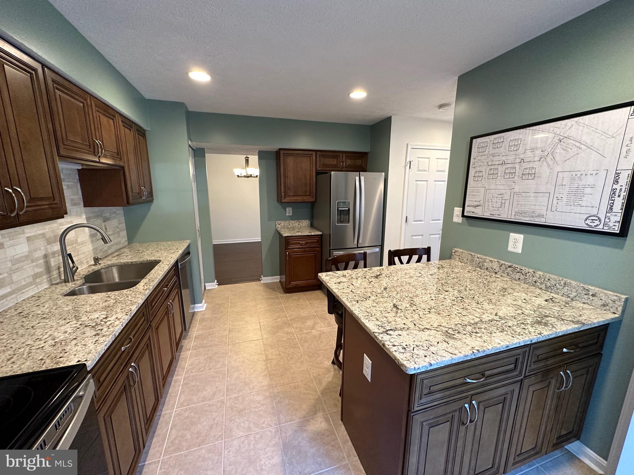 SINGLETONS GROVE - Residential Lease