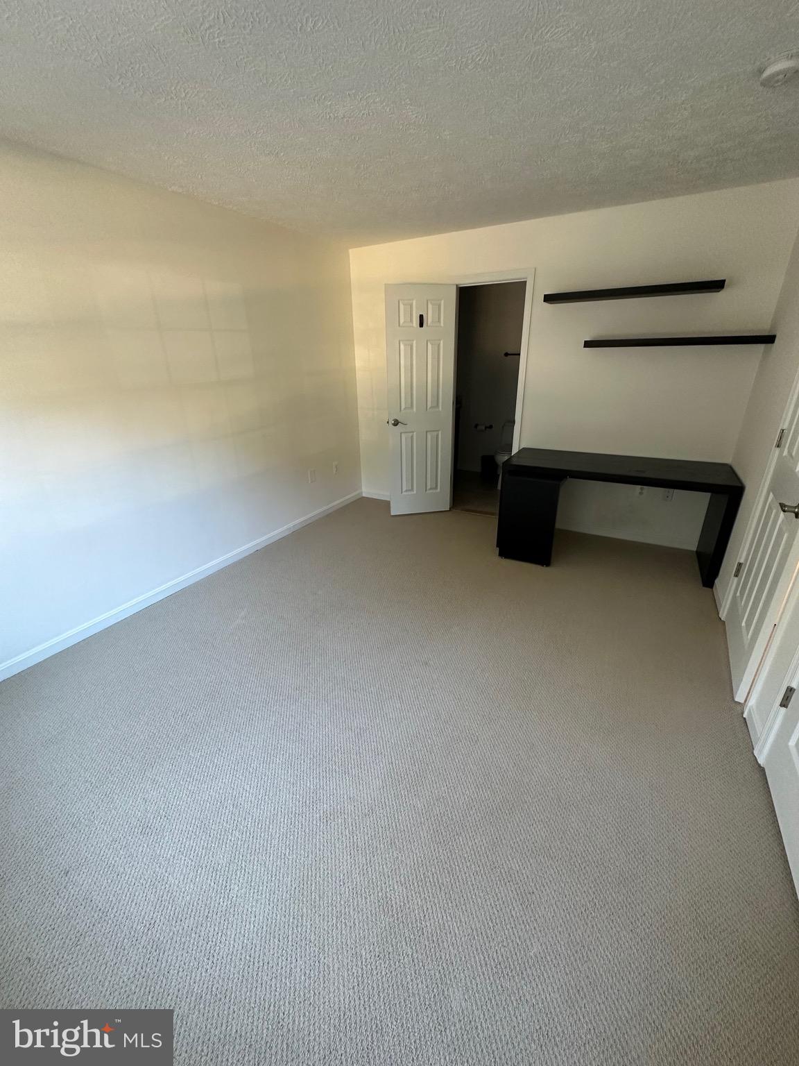 SINGLETONS GROVE - Residential Lease