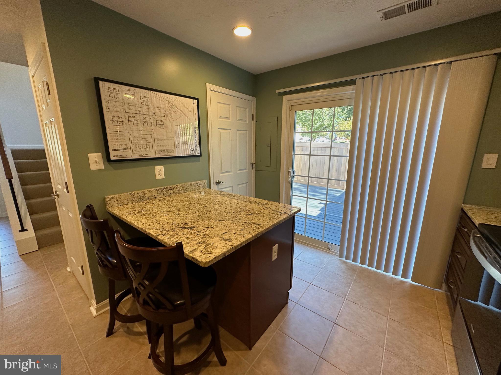 SINGLETONS GROVE - Residential Lease