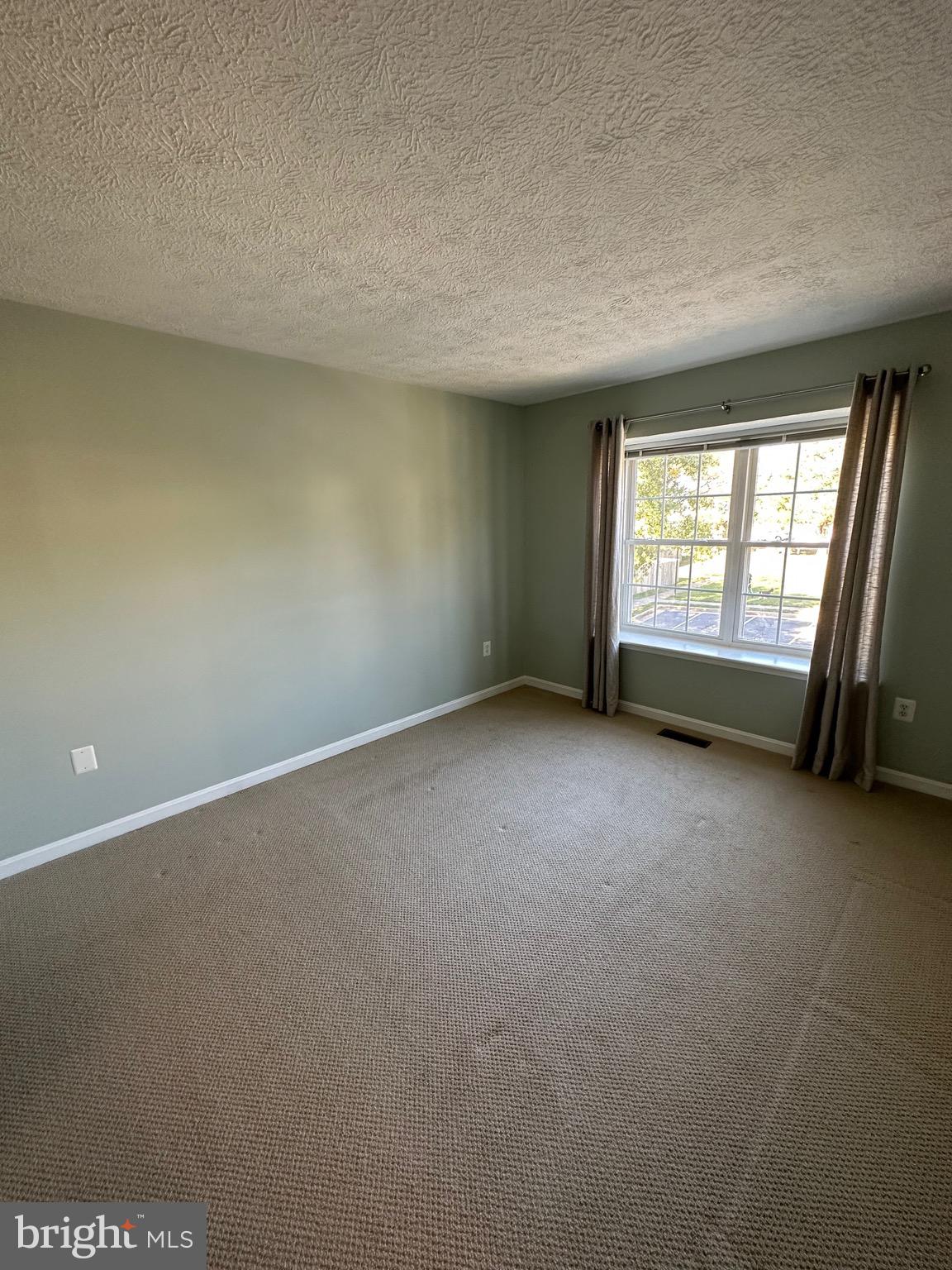 SINGLETONS GROVE - Residential Lease