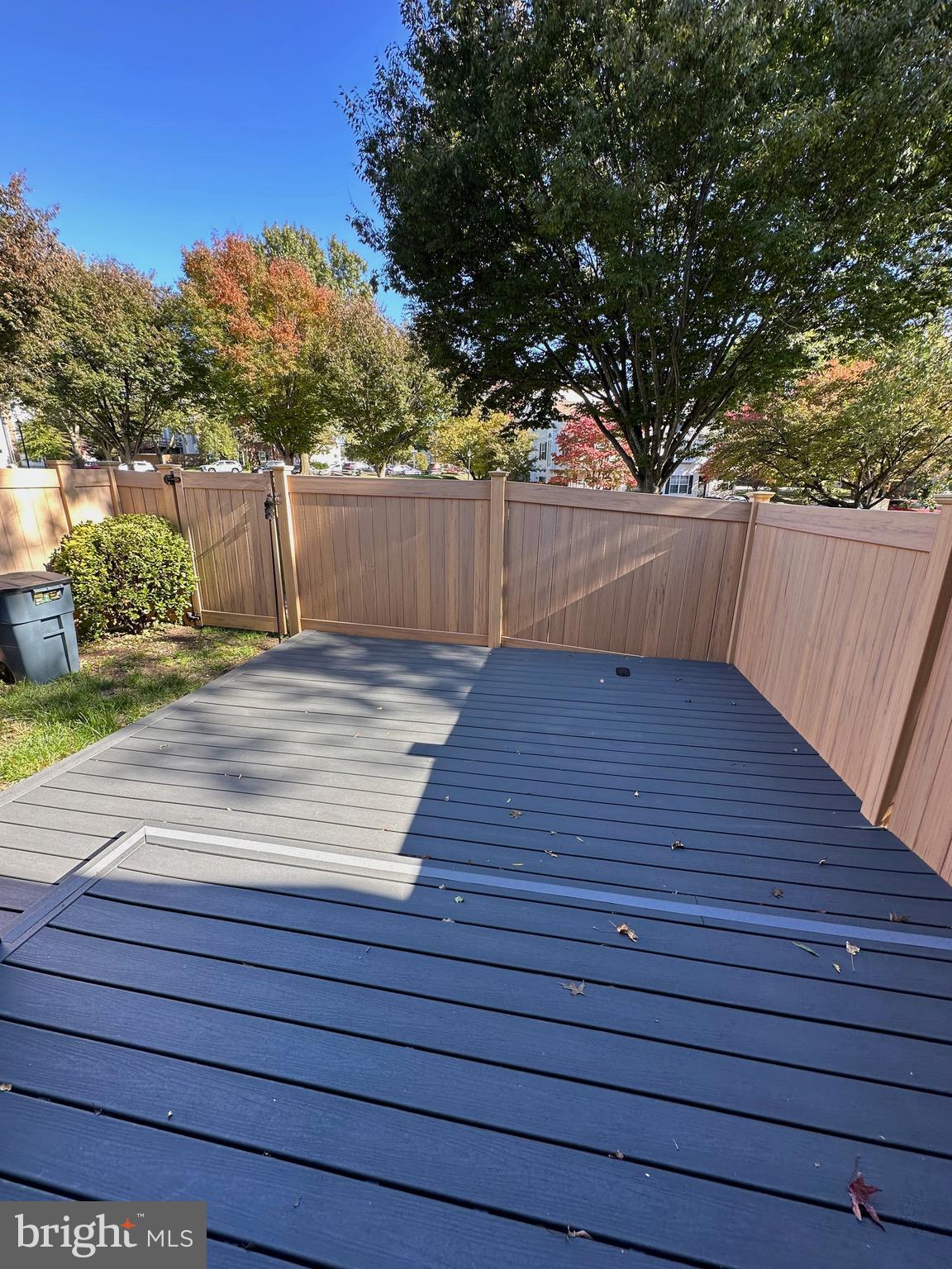 SINGLETONS GROVE - Residential Lease