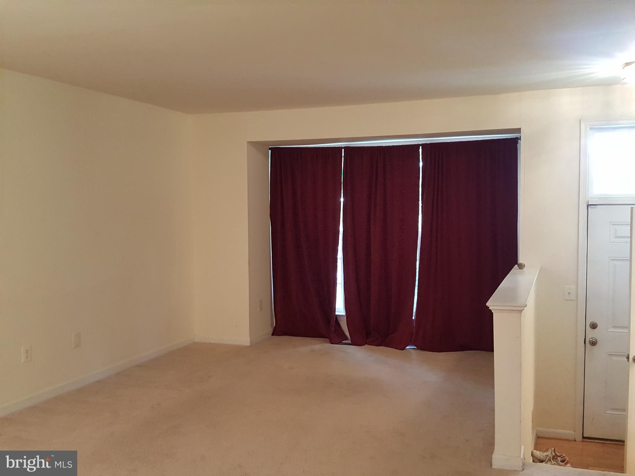 PARADISE - Residential Lease