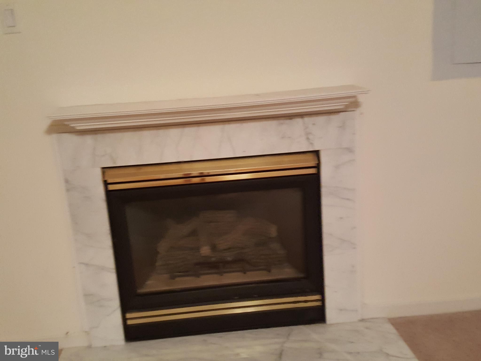 PARADISE - Residential Lease