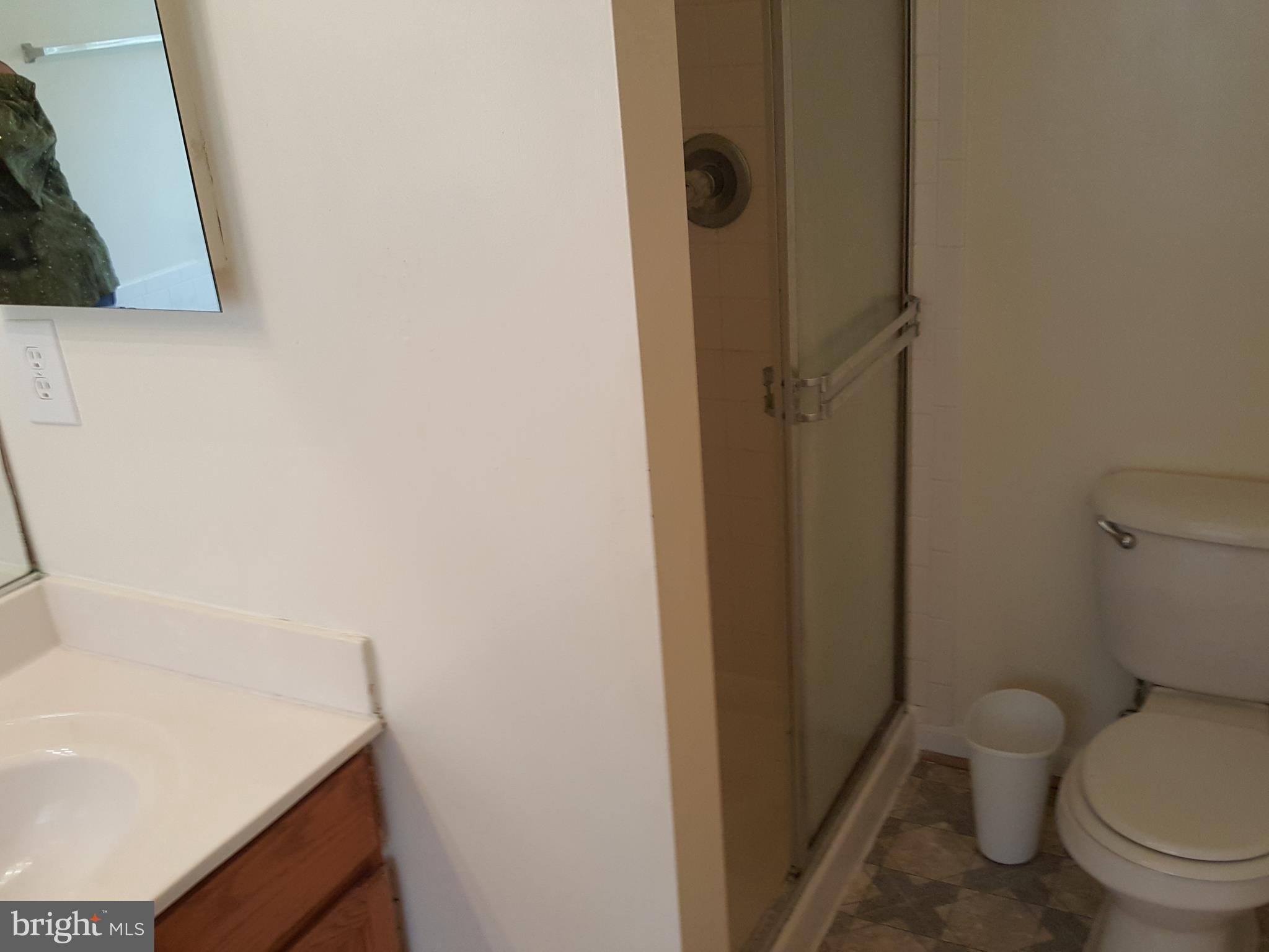 PARADISE - Residential Lease