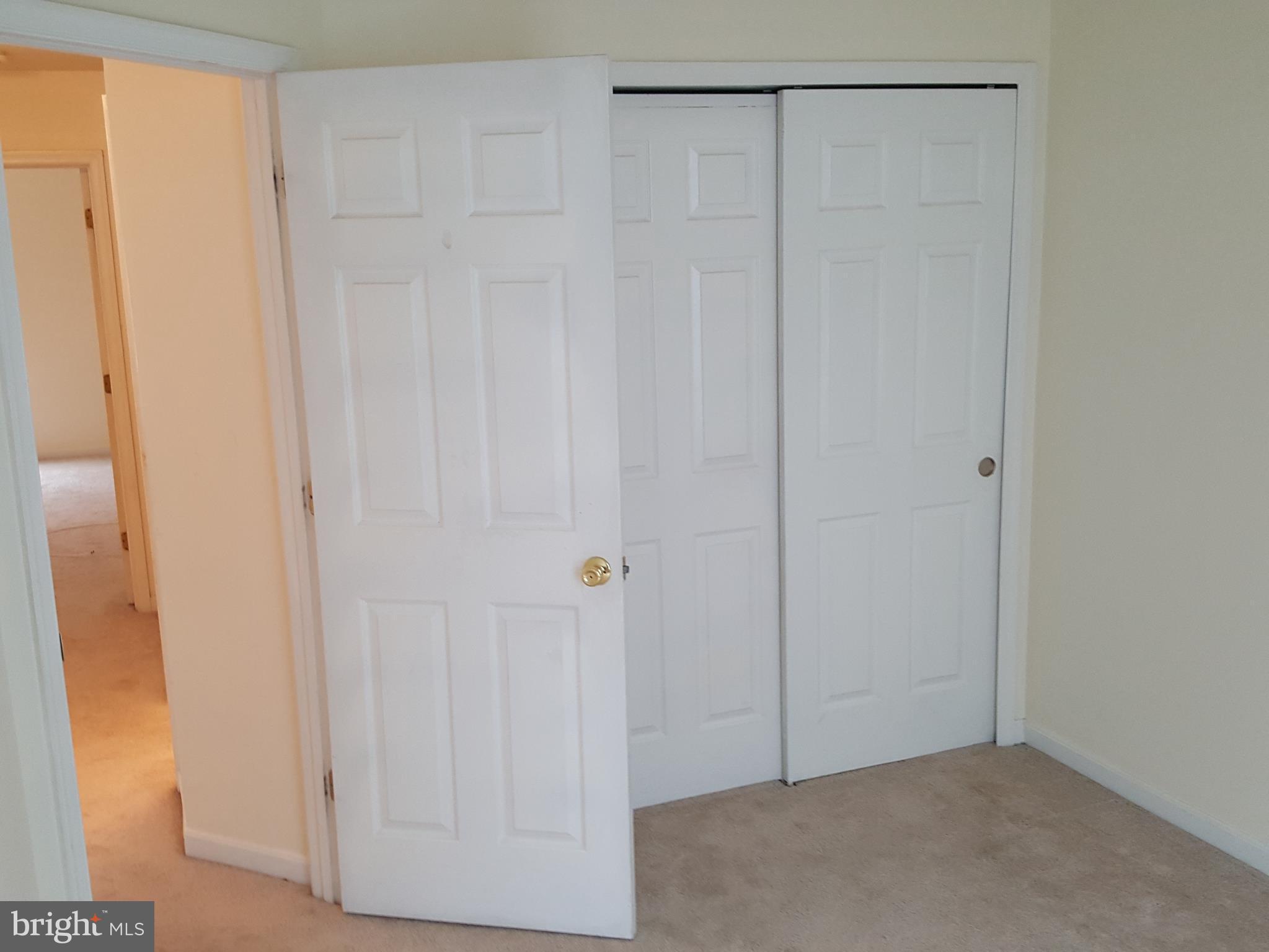 PARADISE - Residential Lease