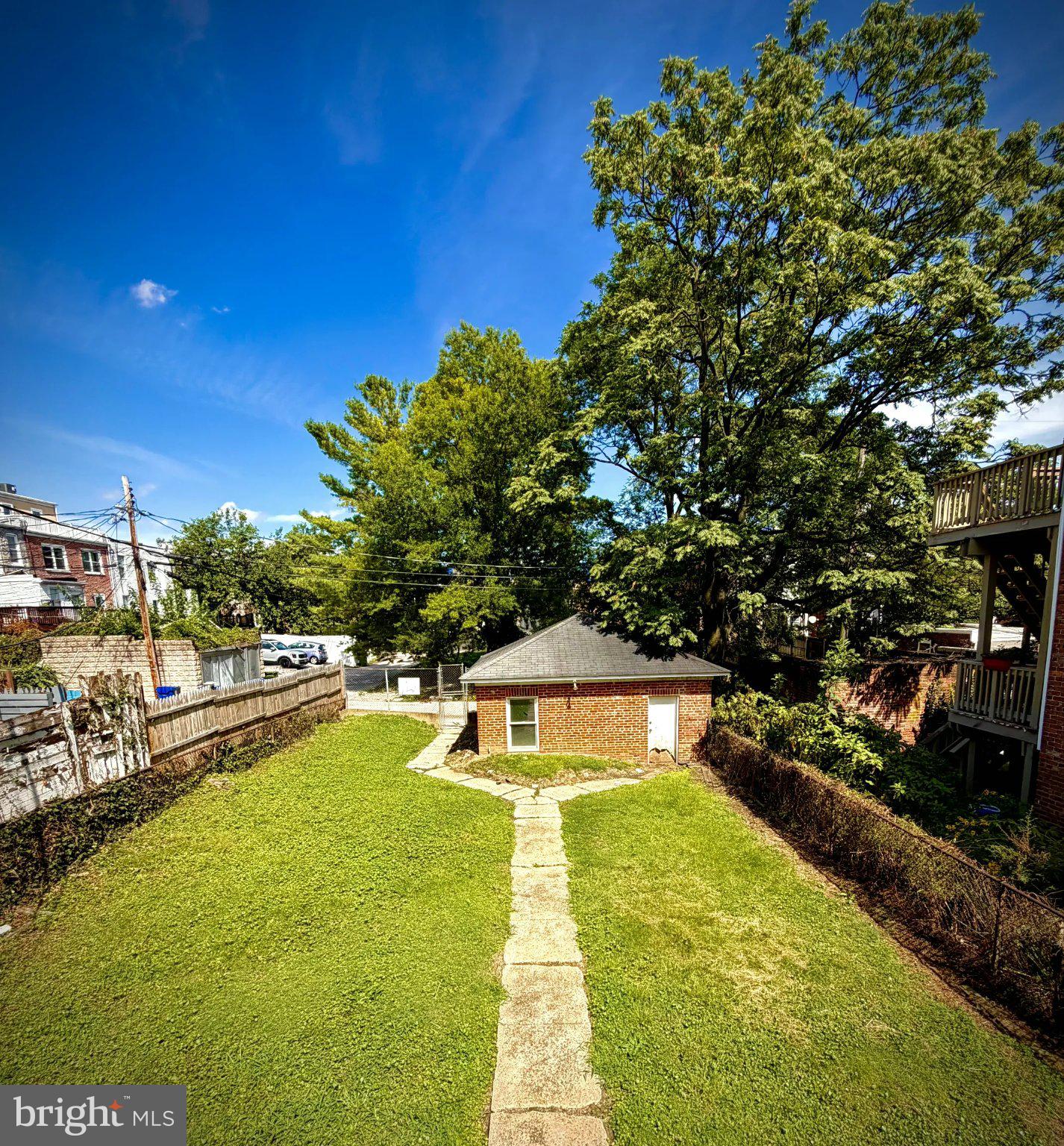 2425 EUTAW PLACE
