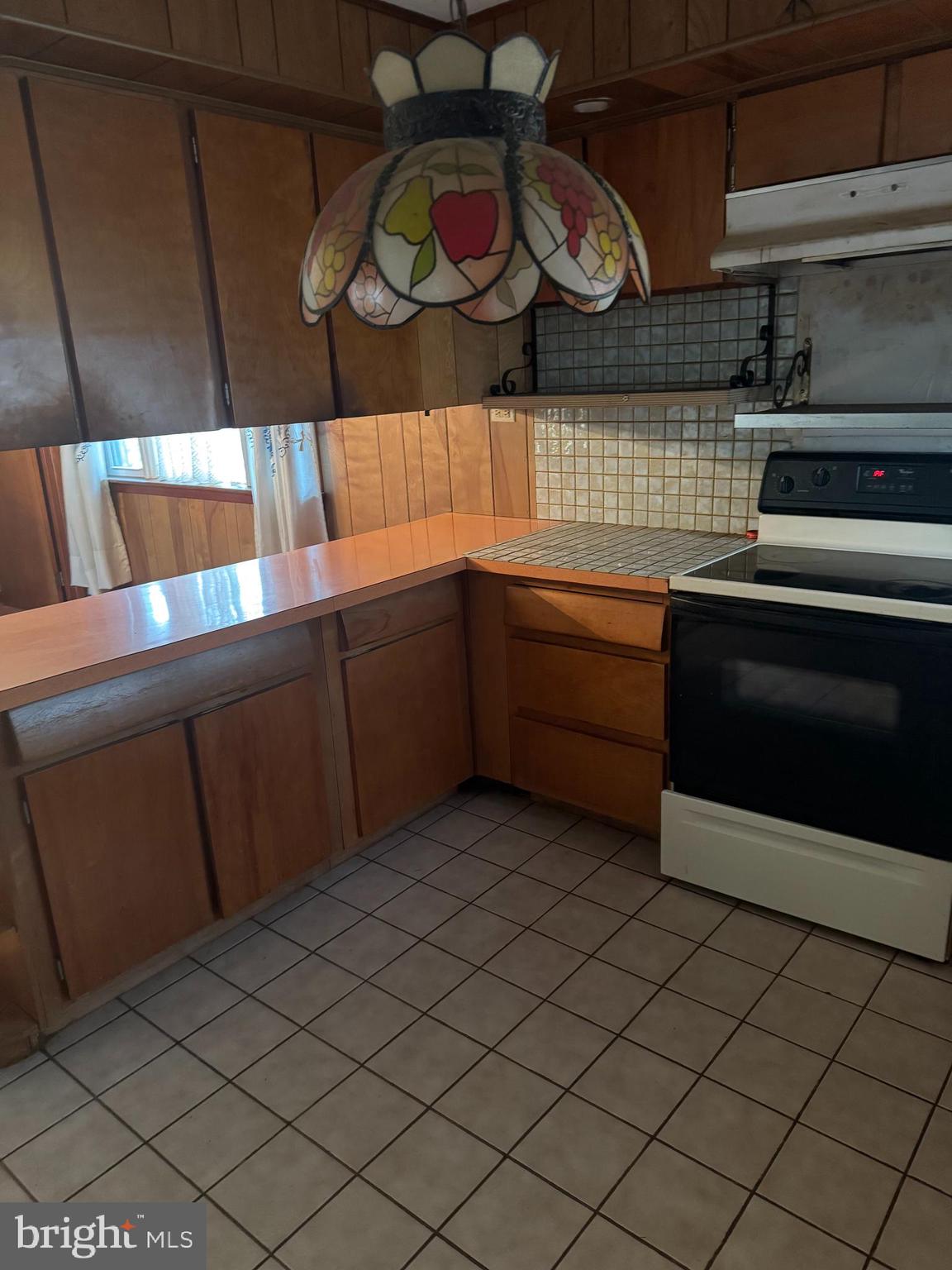 HUNTINGDON HILLS - Residential