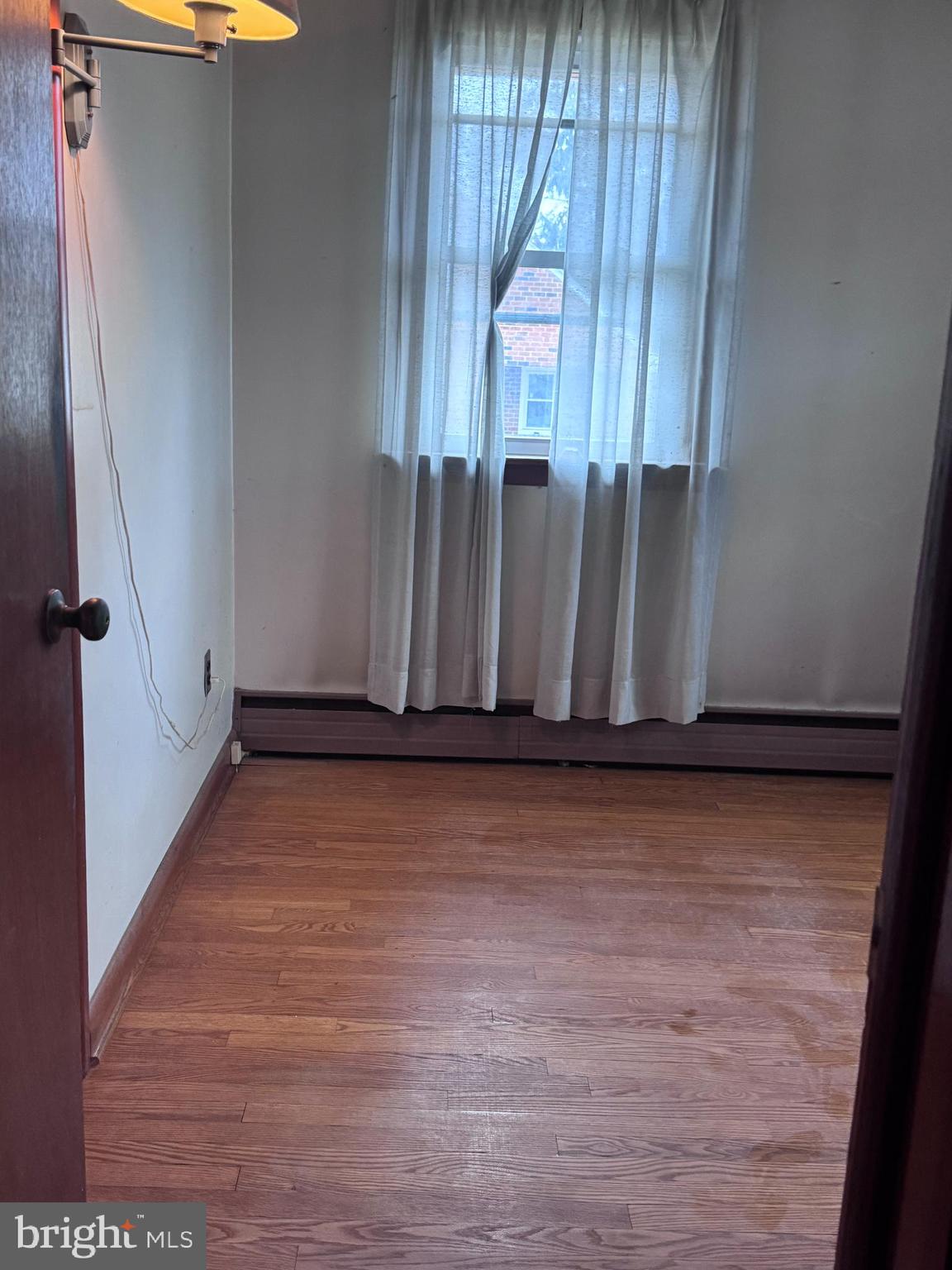 HUNTINGDON HILLS - Residential