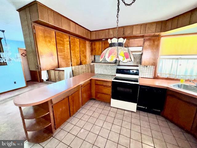 HUNTINGDON HILLS - Residential