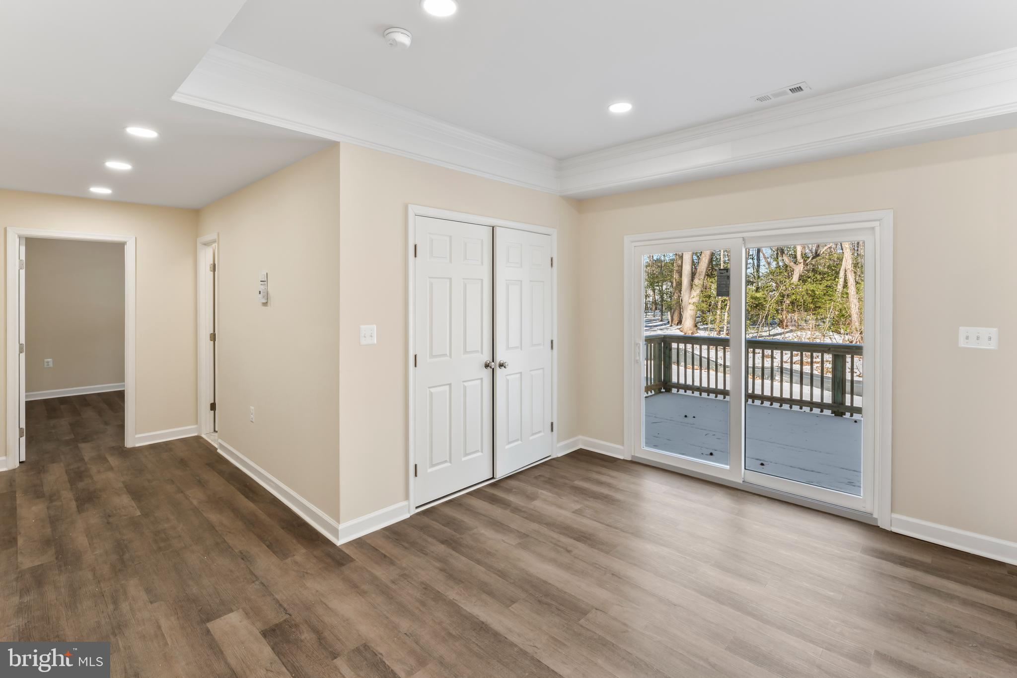 LAKE CAROLINE - Residential