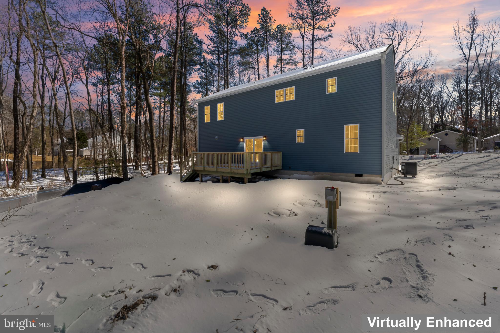 LAKE CAROLINE - Residential