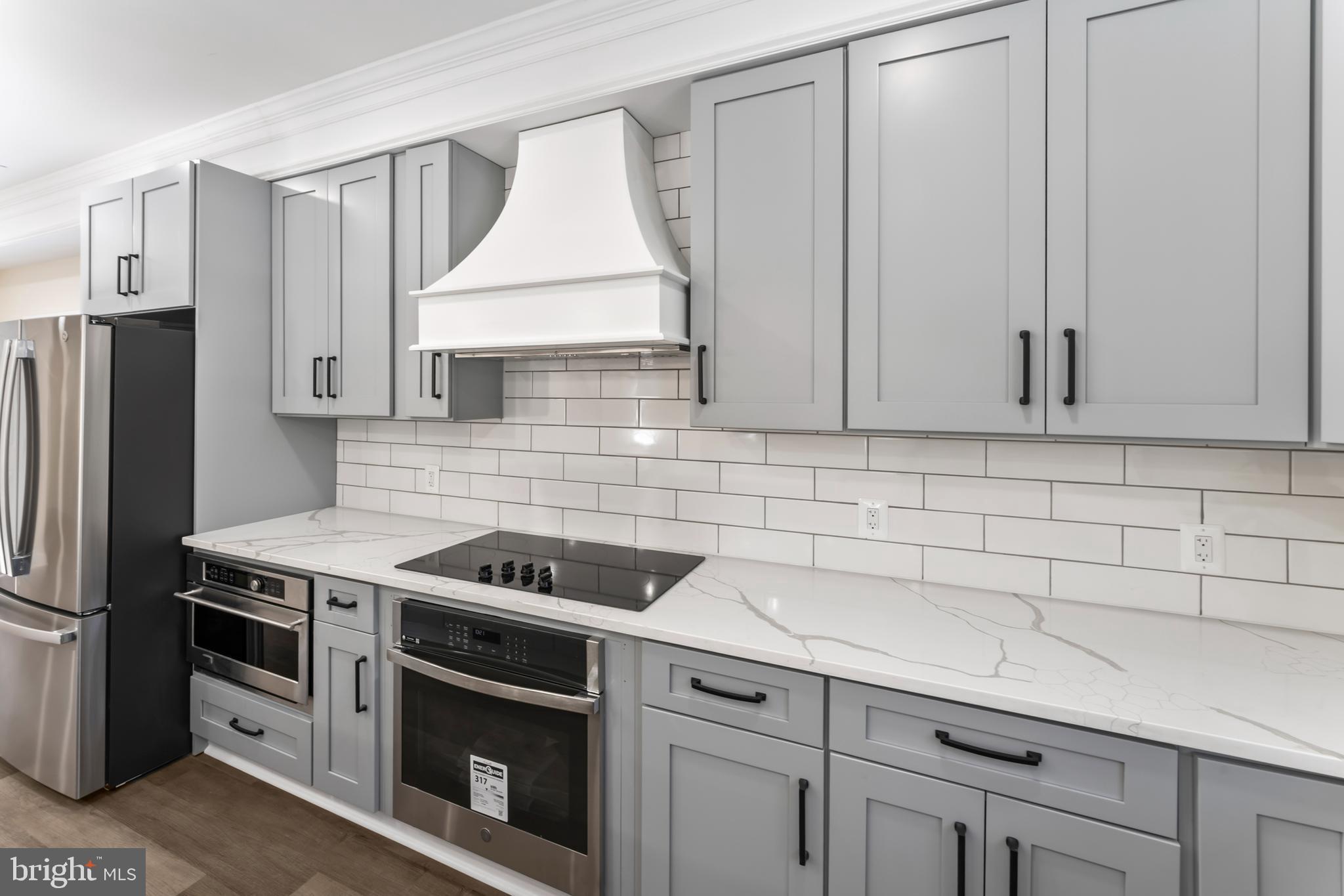 LAKE CAROLINE - Residential