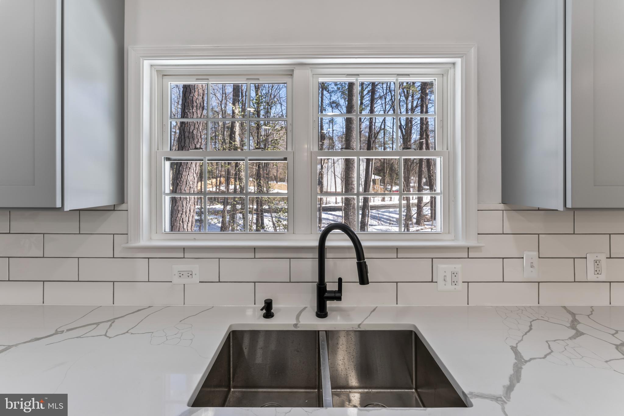 LAKE CAROLINE - Residential