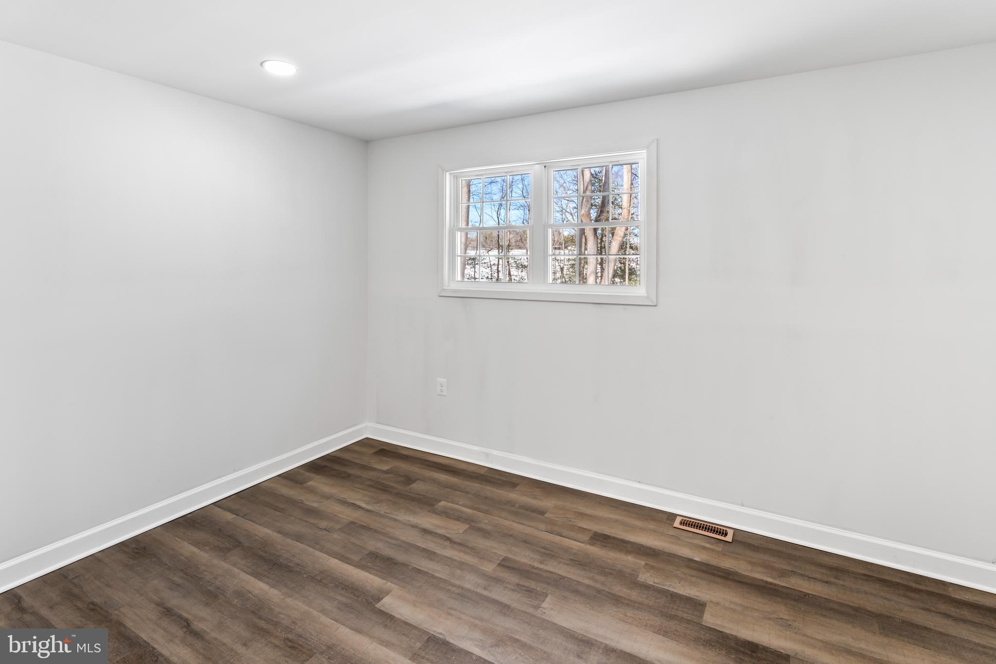 LAKE CAROLINE - Residential