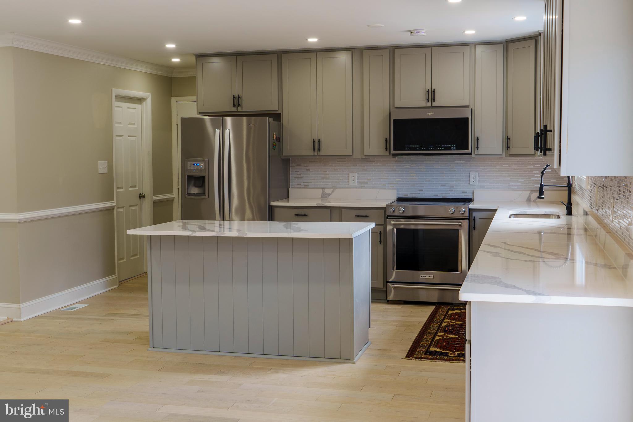 COLESVILLE MANOR - Residential