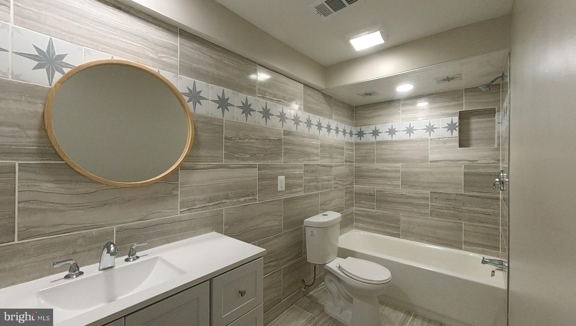 COLESVILLE MANOR - Residential