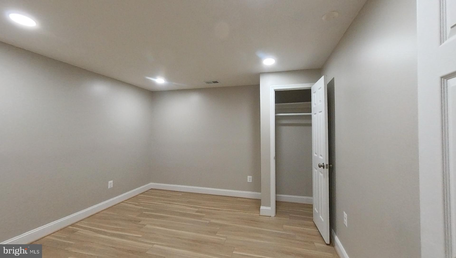 COLESVILLE MANOR - Residential