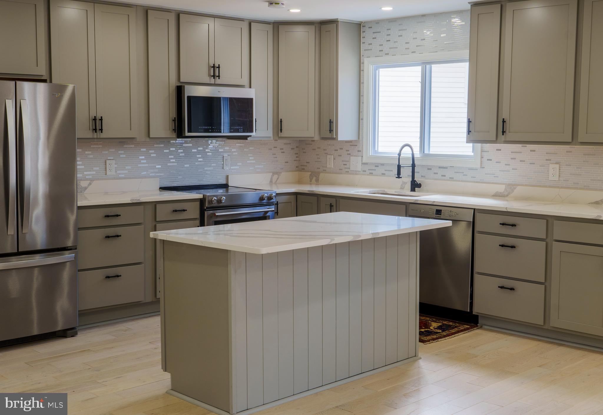 COLESVILLE MANOR - Residential