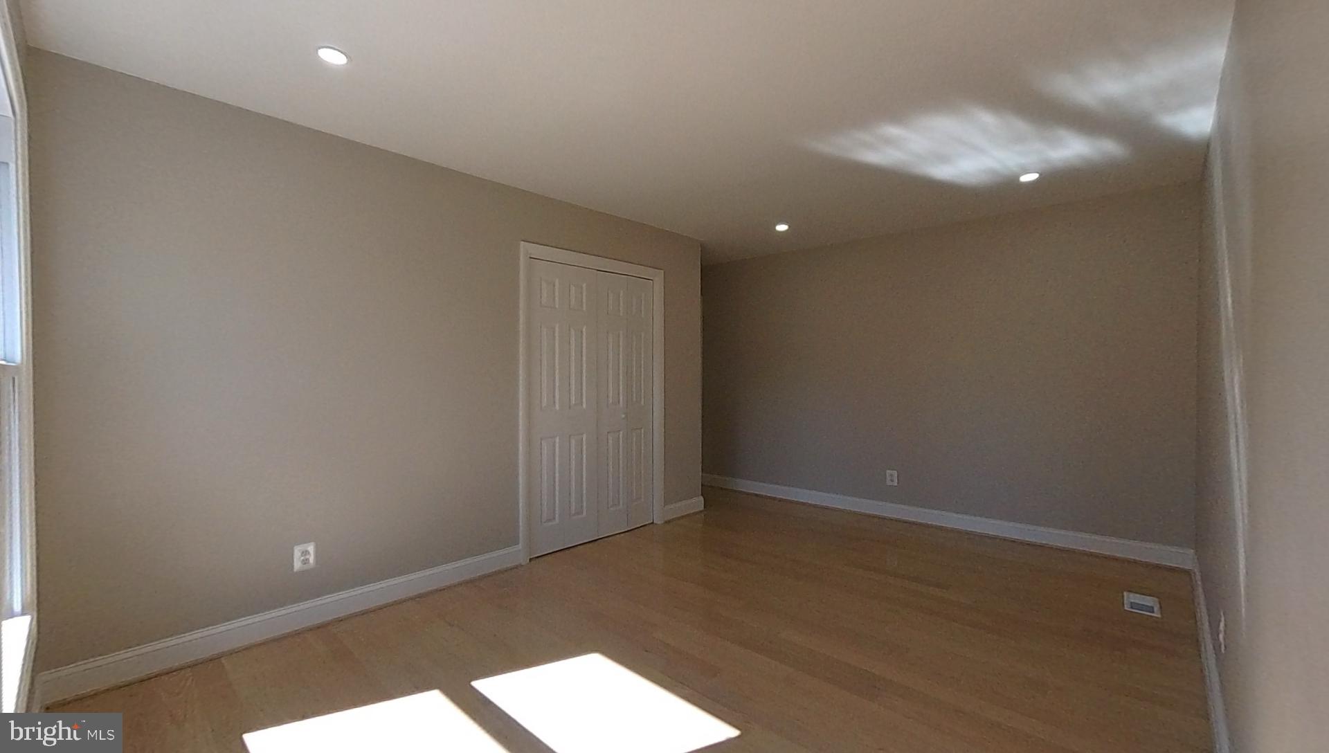 COLESVILLE MANOR - Residential