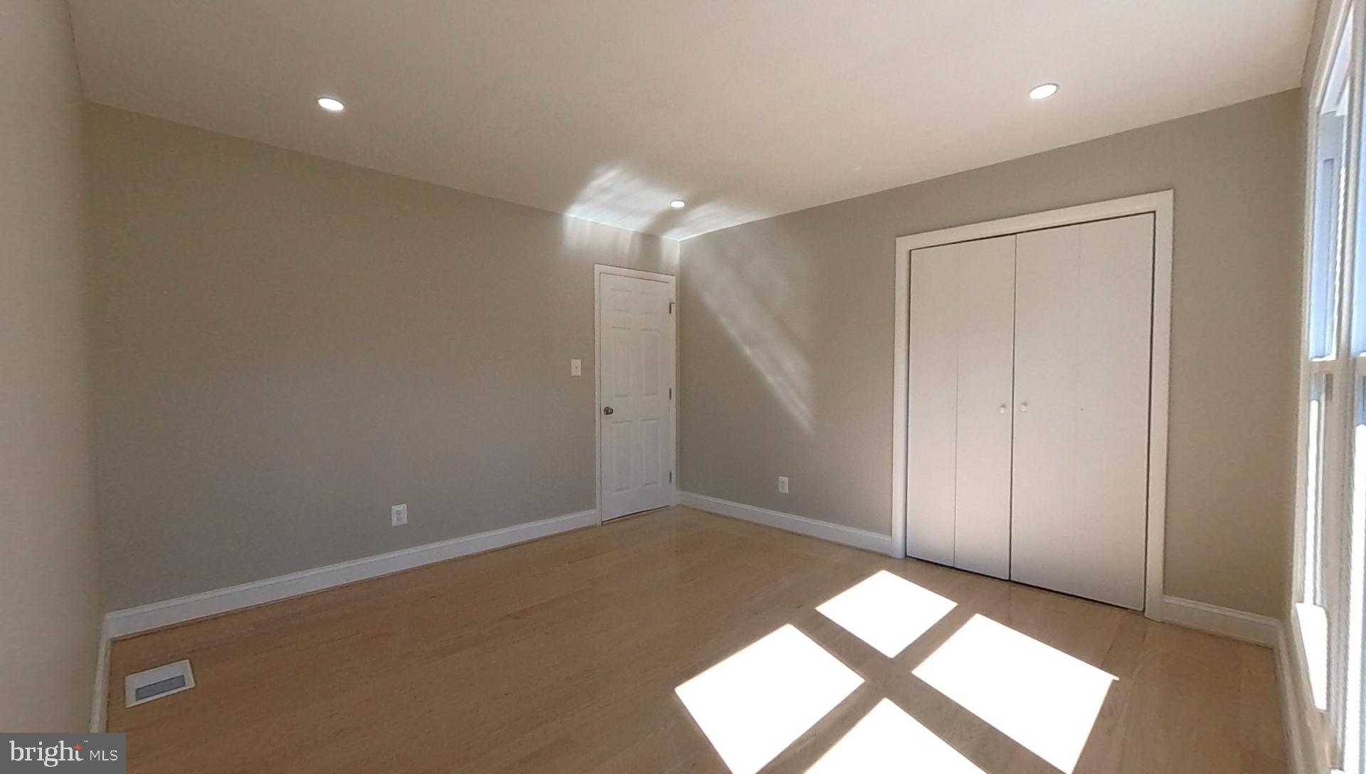 COLESVILLE MANOR - Residential