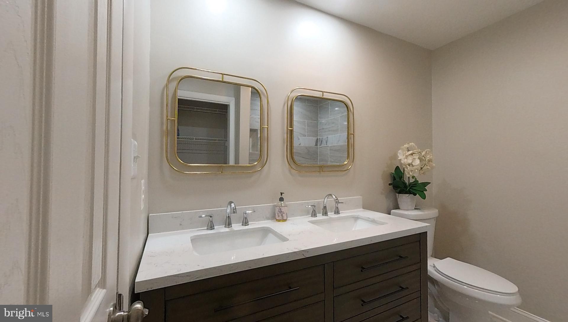 COLESVILLE MANOR - Residential