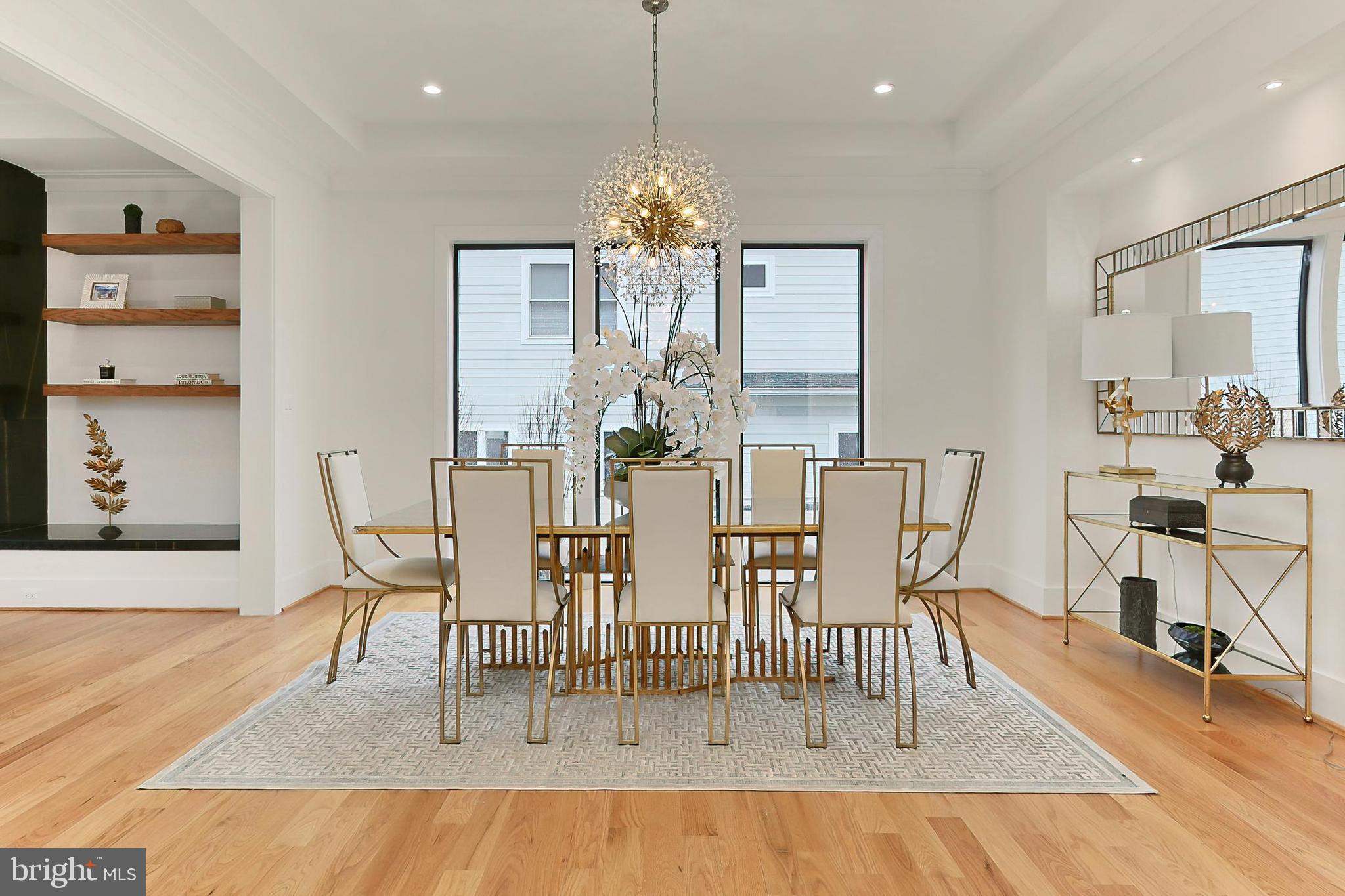 VIENNA WOODS - Residential