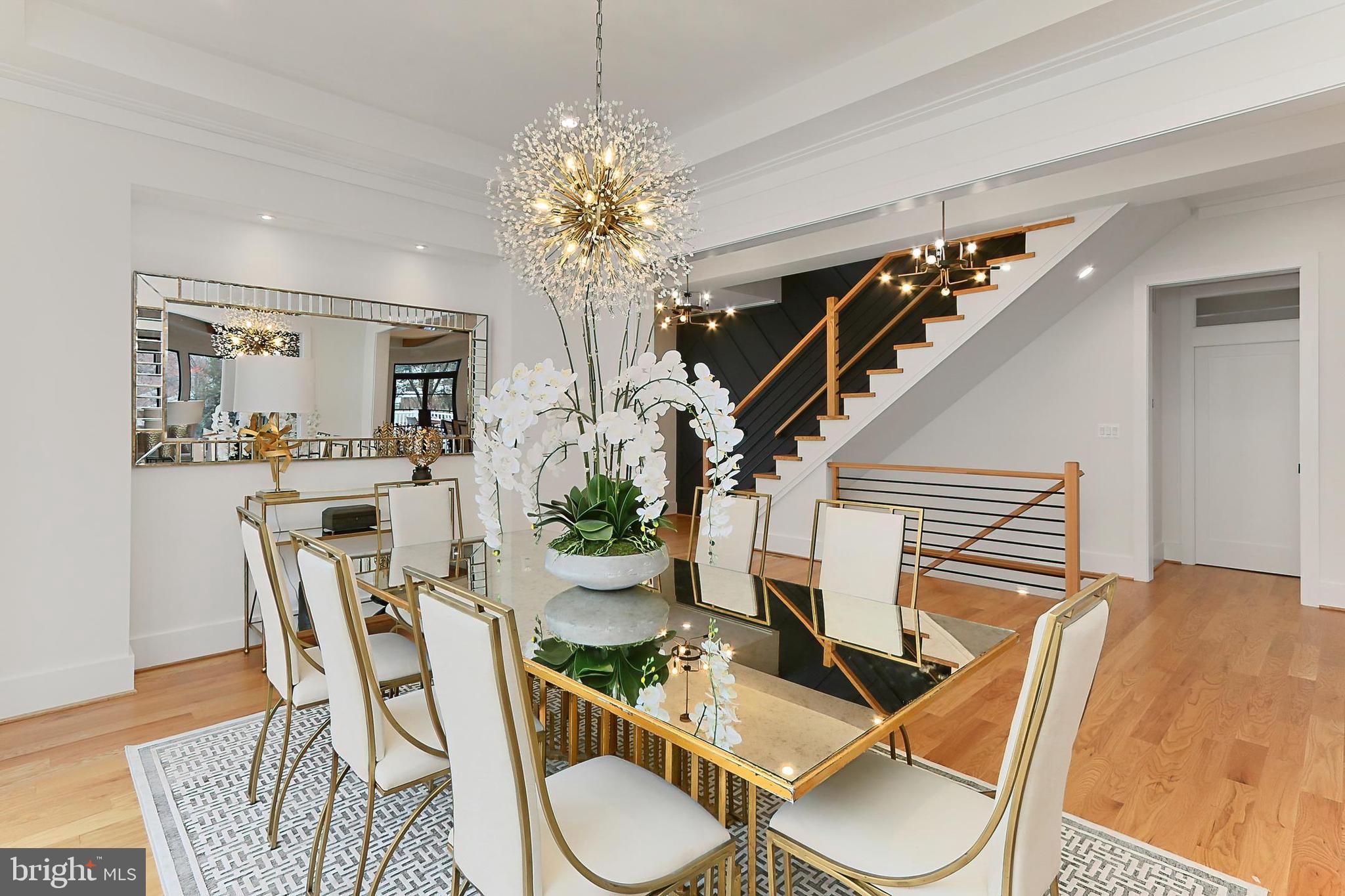 VIENNA WOODS - Residential