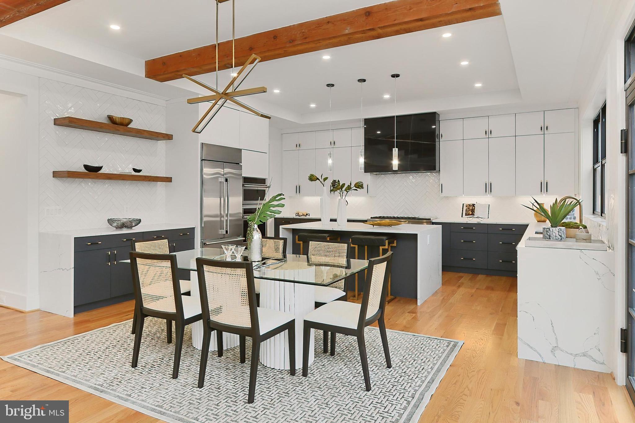 VIENNA WOODS - Residential