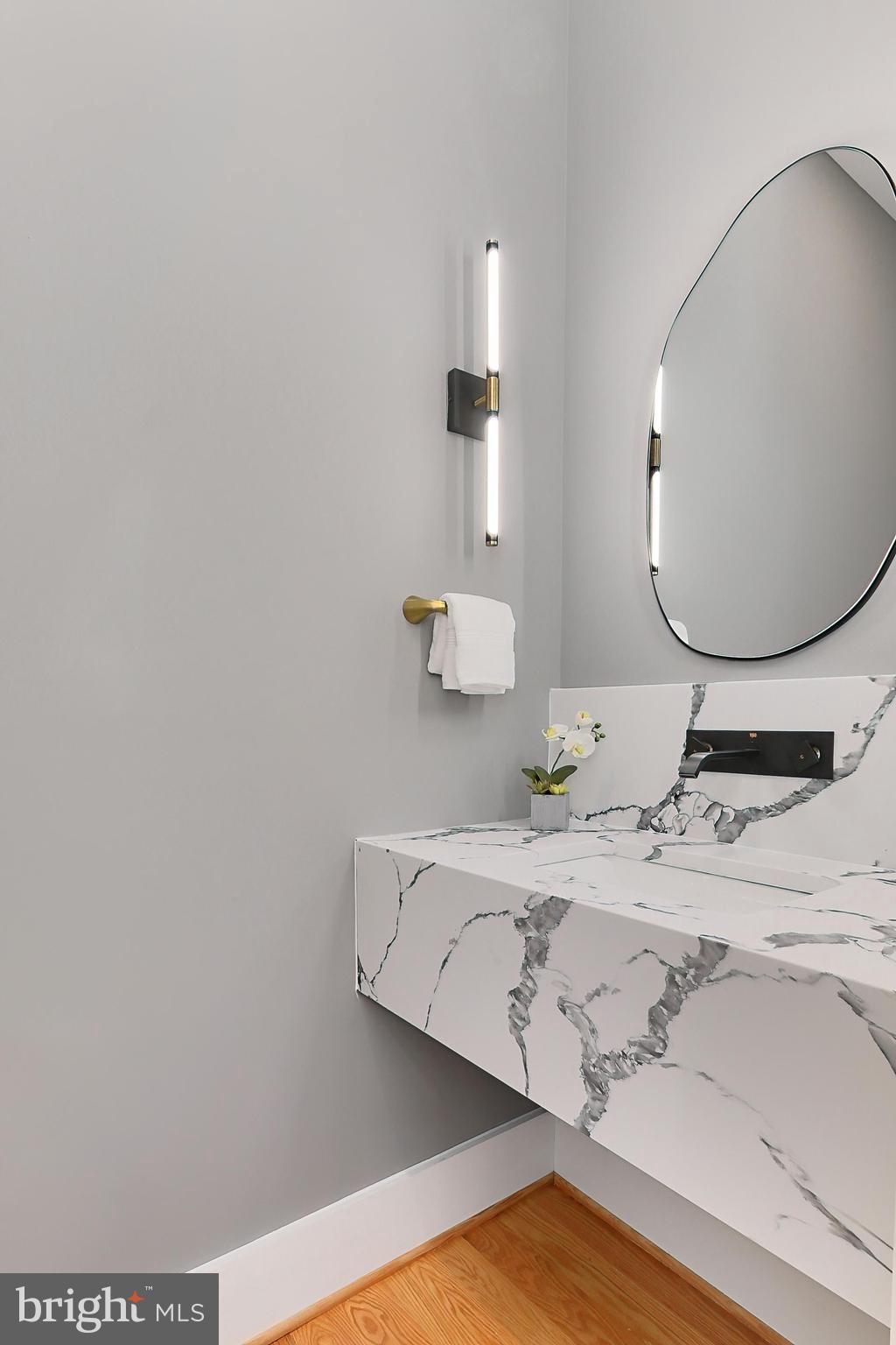 VIENNA WOODS - Residential