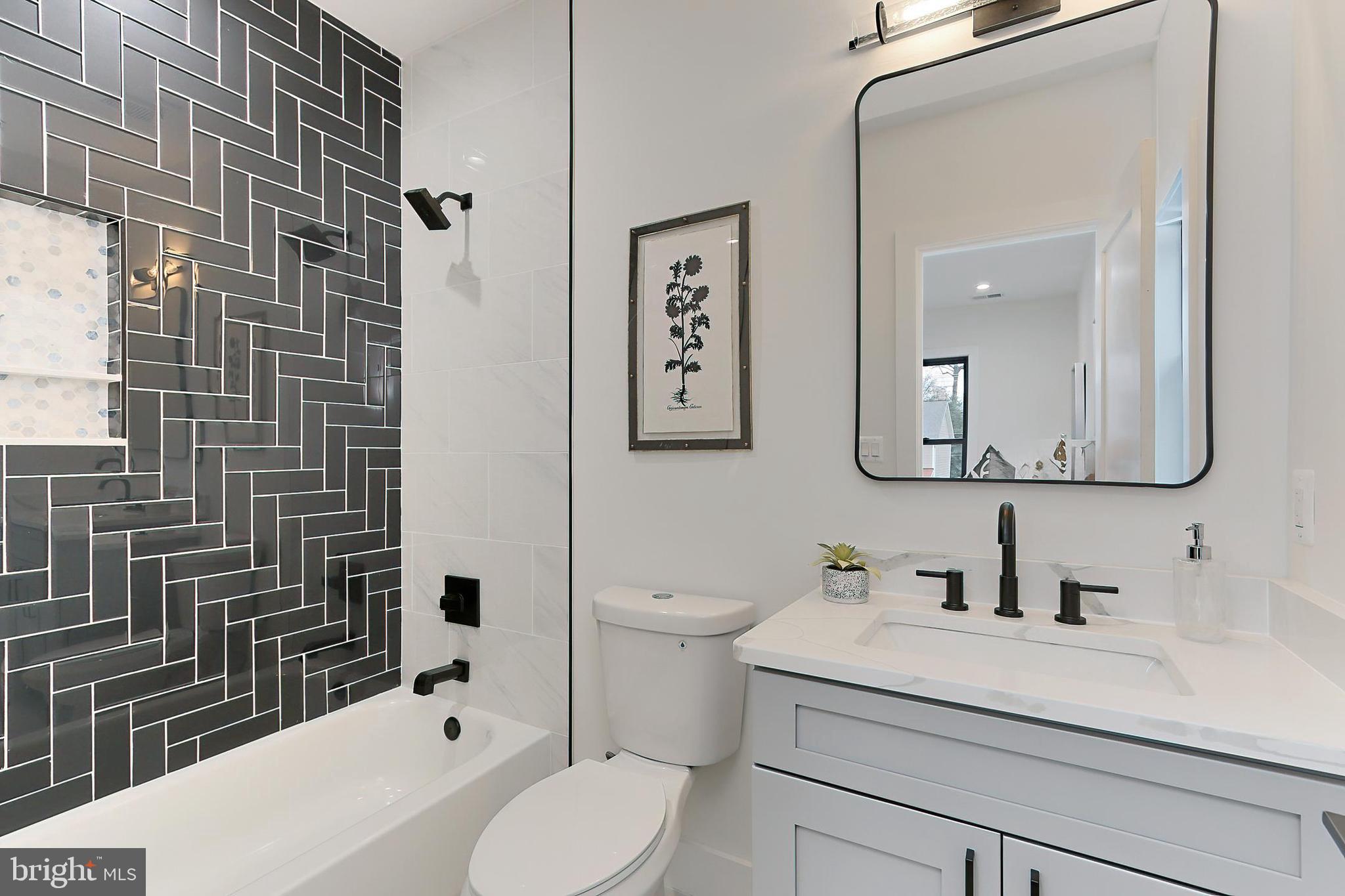 VIENNA WOODS - Residential