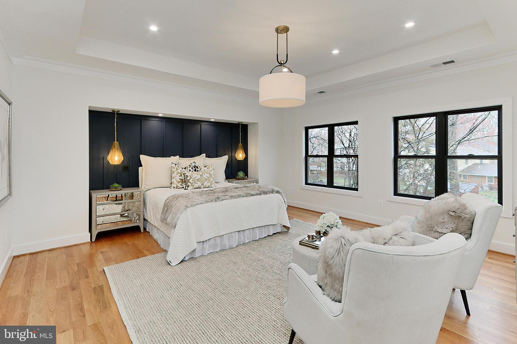 VIENNA WOODS - Residential