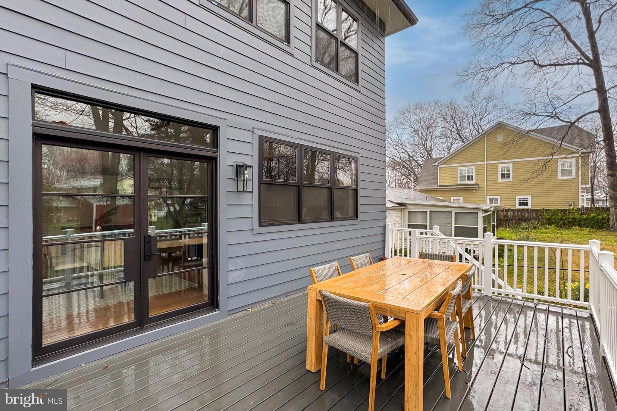 VIENNA WOODS - Residential