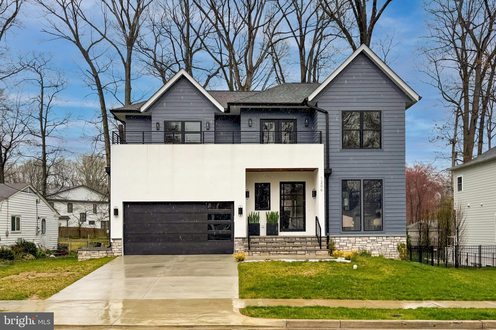 VIENNA WOODS - Residential