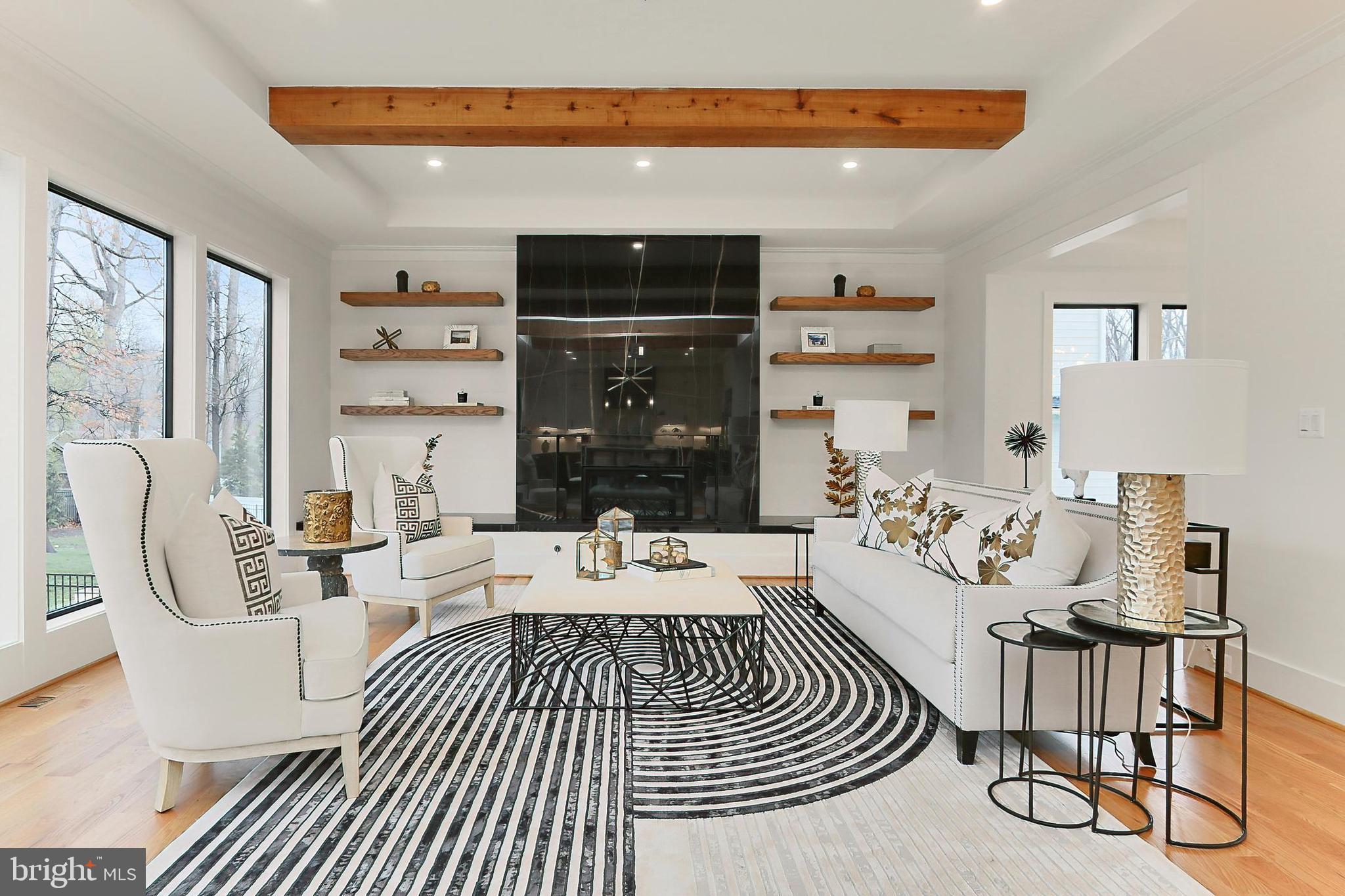 VIENNA WOODS - Residential