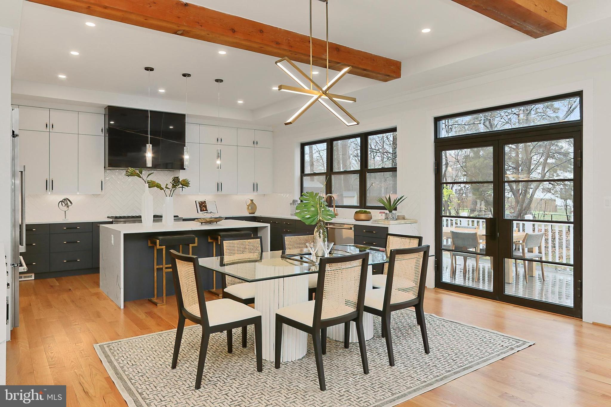 VIENNA WOODS - Residential