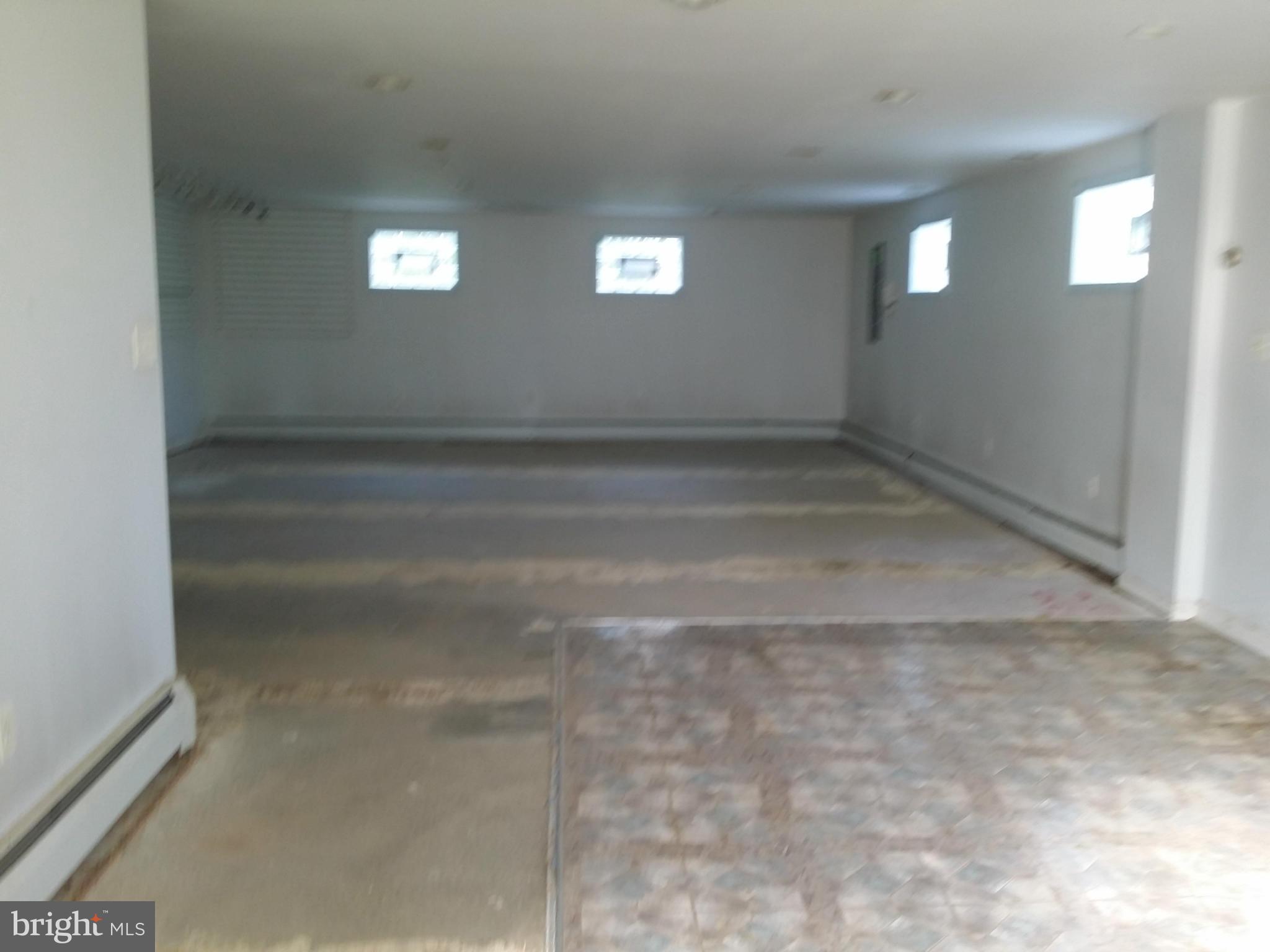 GRAY MANOR - Residential