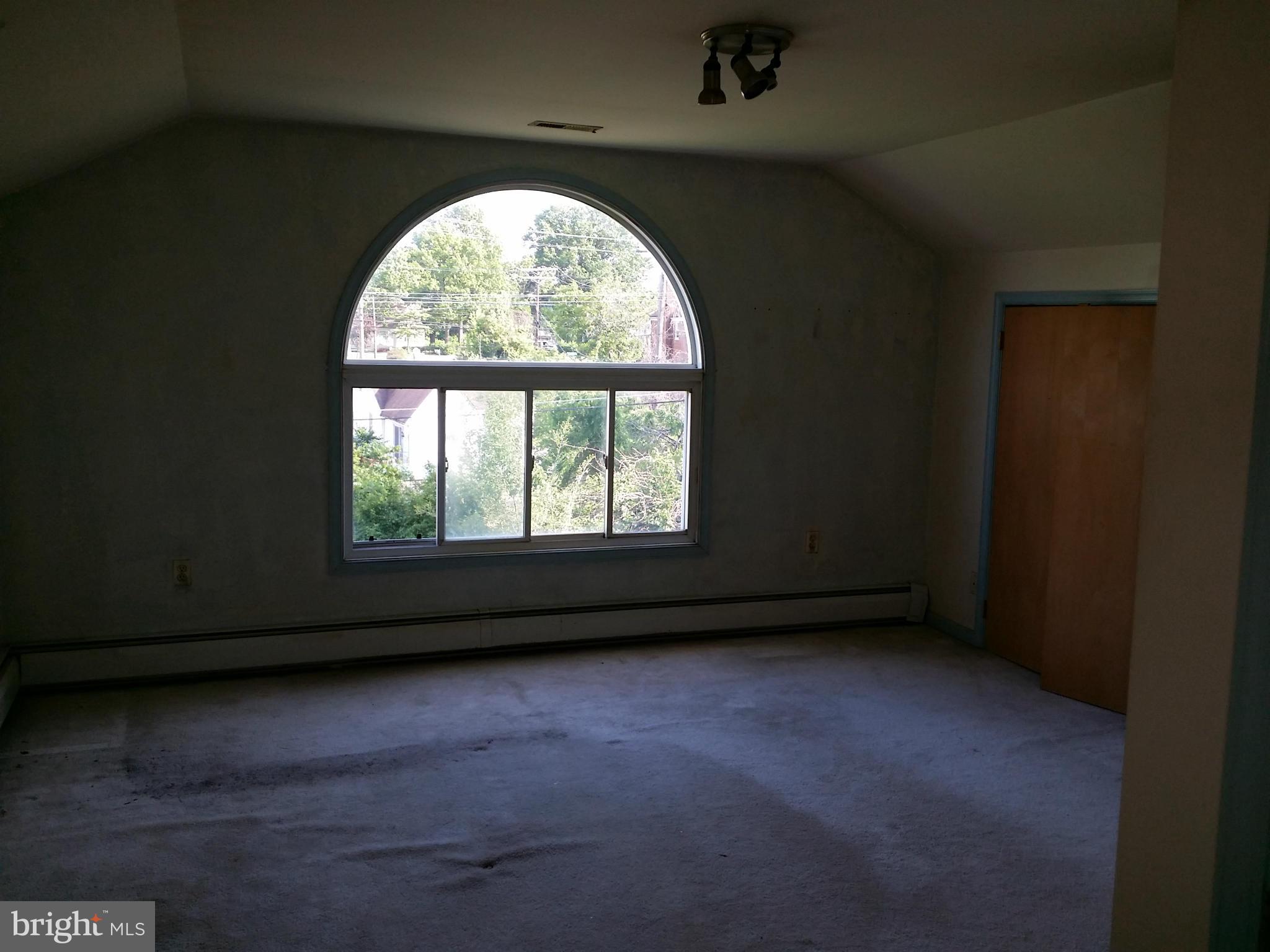 GRAY MANOR - Residential