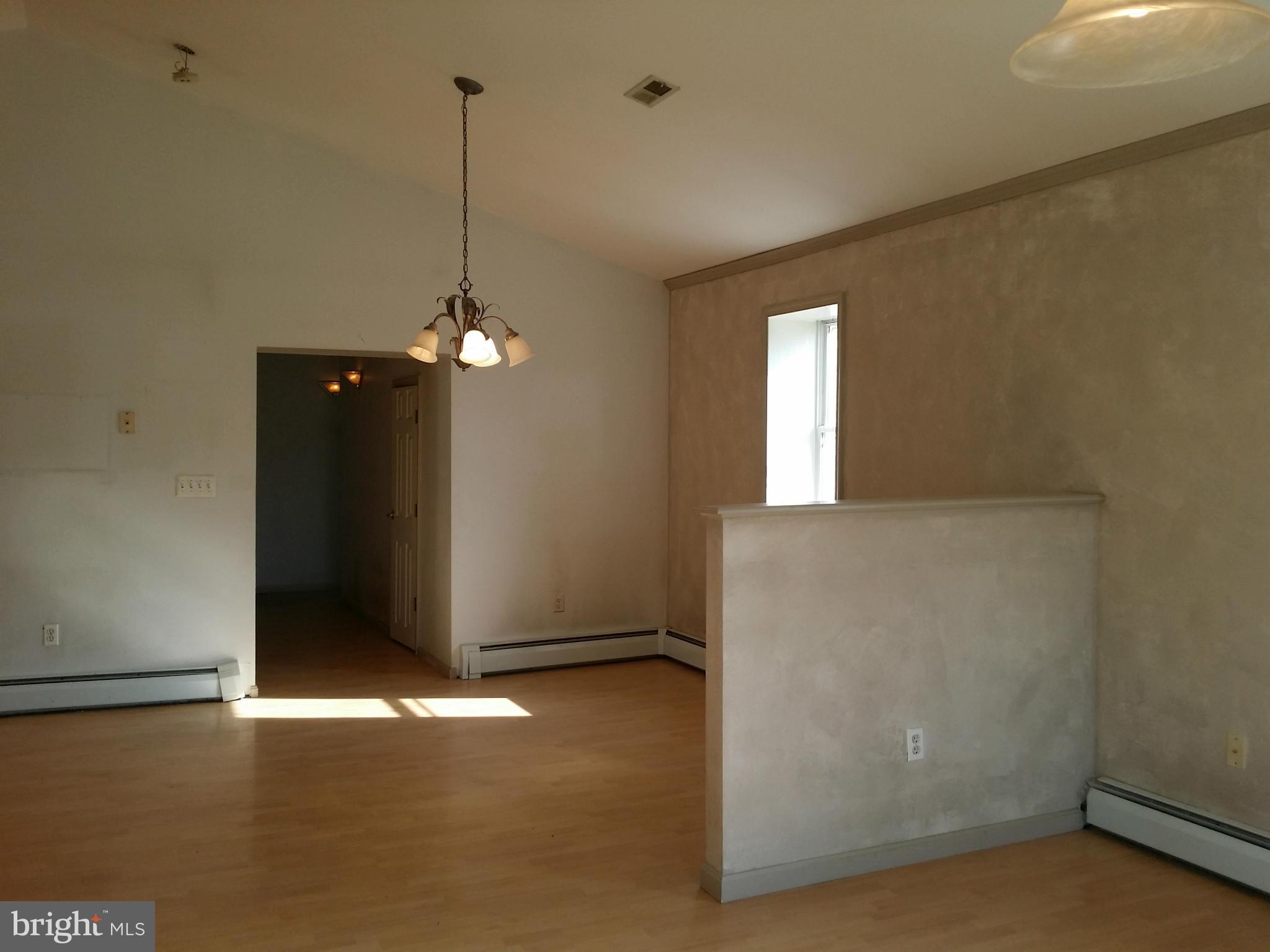 GRAY MANOR - Residential