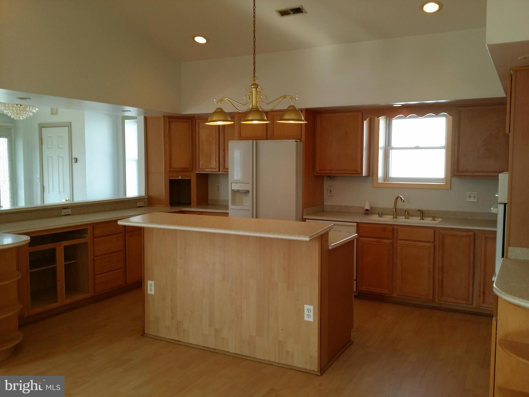 GRAY MANOR - Residential